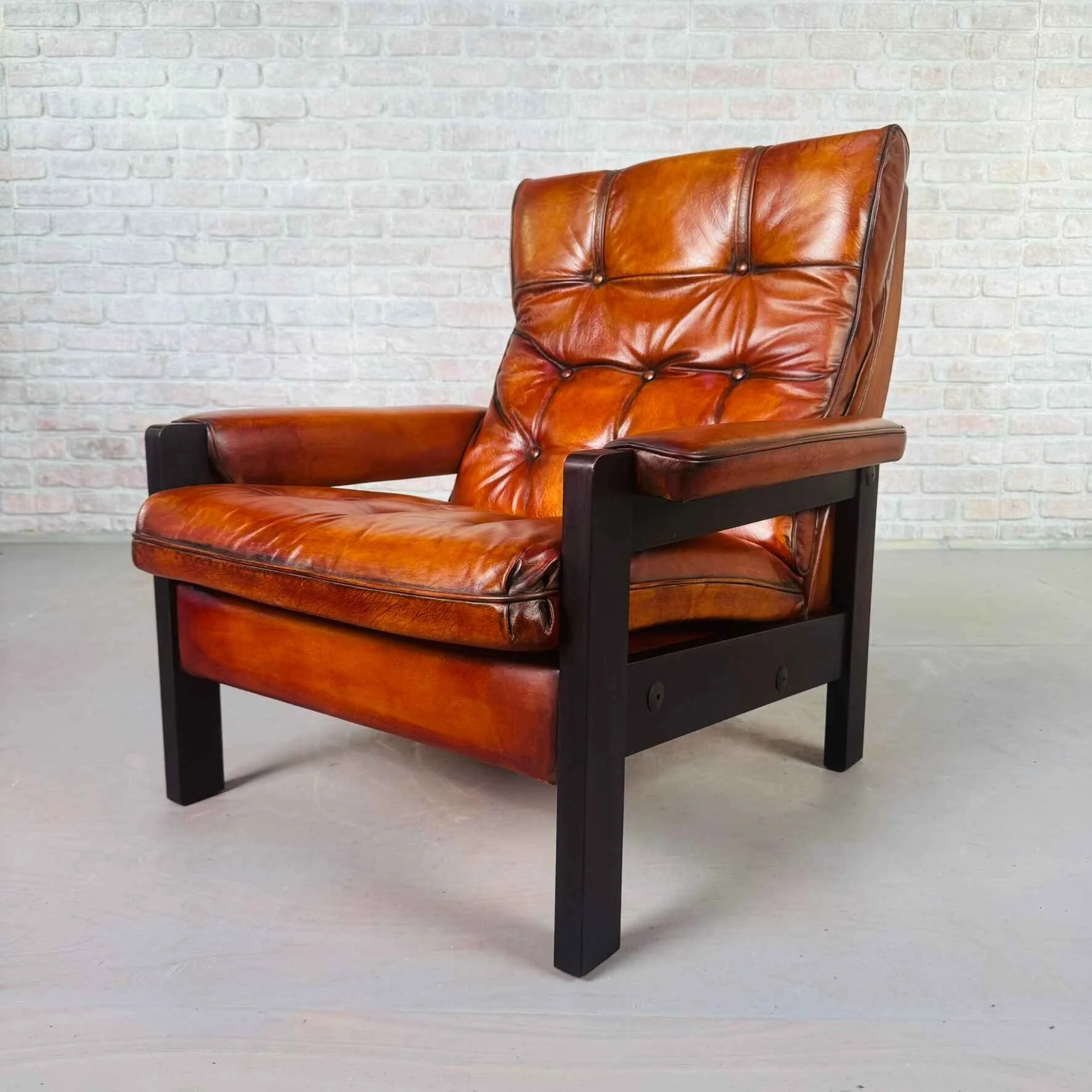 Vintage Danish Tan Leather Lounge Chair – Solid Oak Frame.jpeg