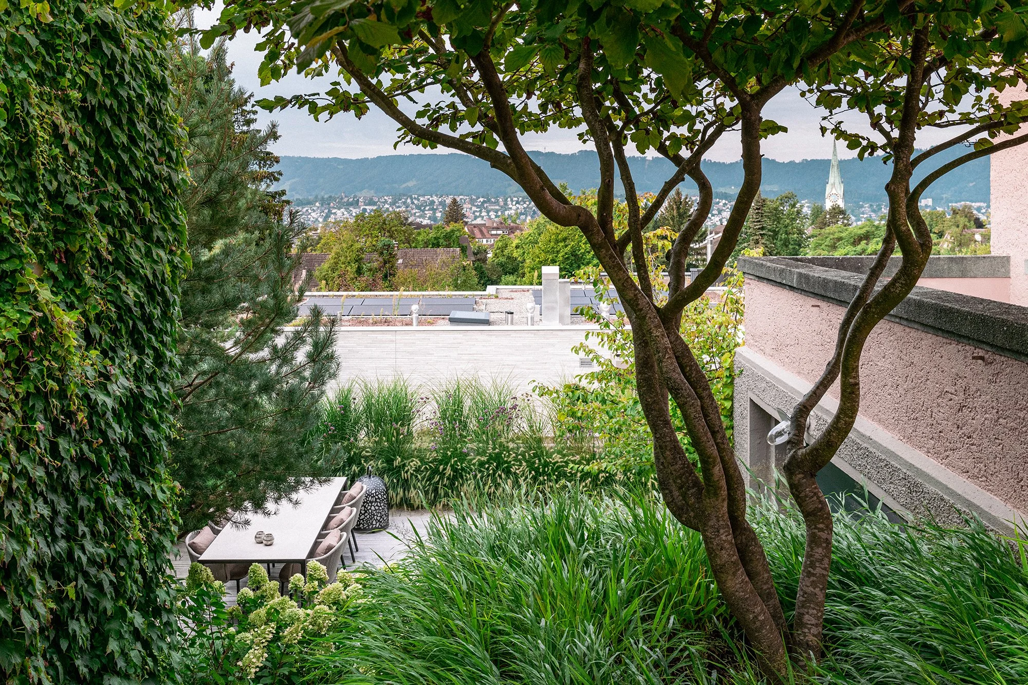 TERRACED RESIDENTIAL GARDEN, ZOLLIKON