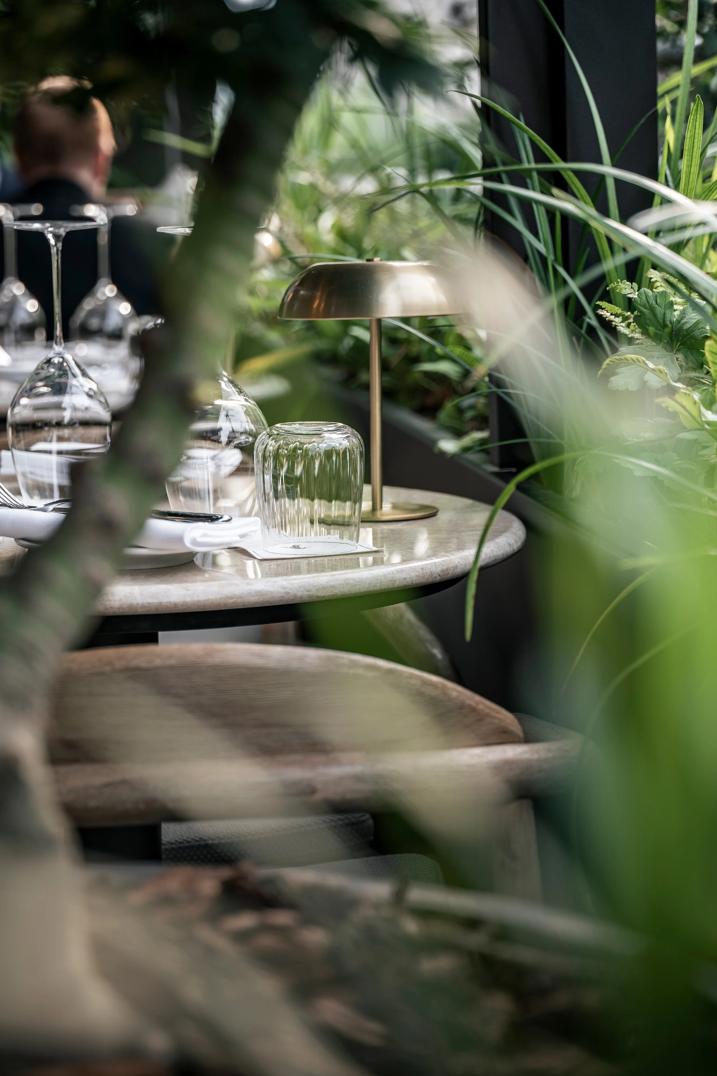 Capri Bistrot Terrace in Zurich Seefeld designed by Studio Leaf Landscape Architecture
