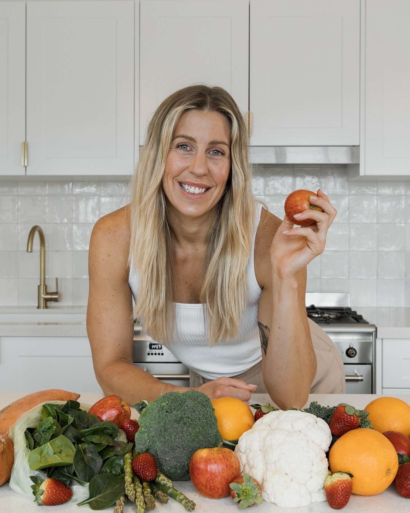 Hi I&rsquo;m Kylie, I am a mum of two, average CrossFitter and passionate runner. Oh! and I also happen to be an Accredited Sports Nutritionist 😉

I have been in the health and wellness space for the past 6 years and over that time I have helped 100