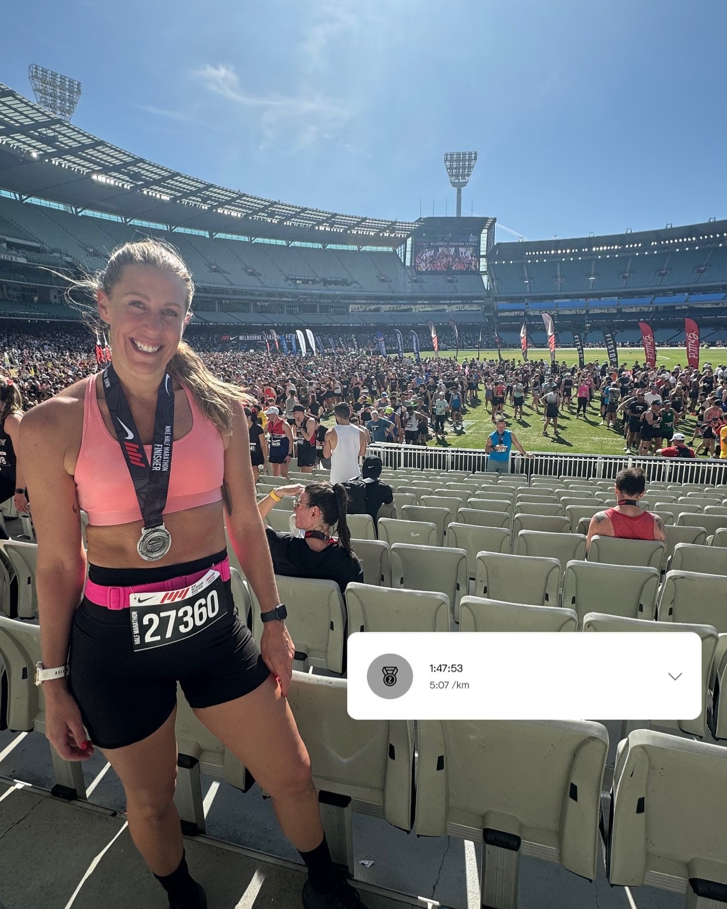 Melbourne weather turning it on today! ☀️ Such an incredible event @melbmara and finishing in the MCG was an absolute highlight.

12 weeks ago, Luce and I signed up with @blake67 after deciding to sign up for a full marathon. Knowing we also had this