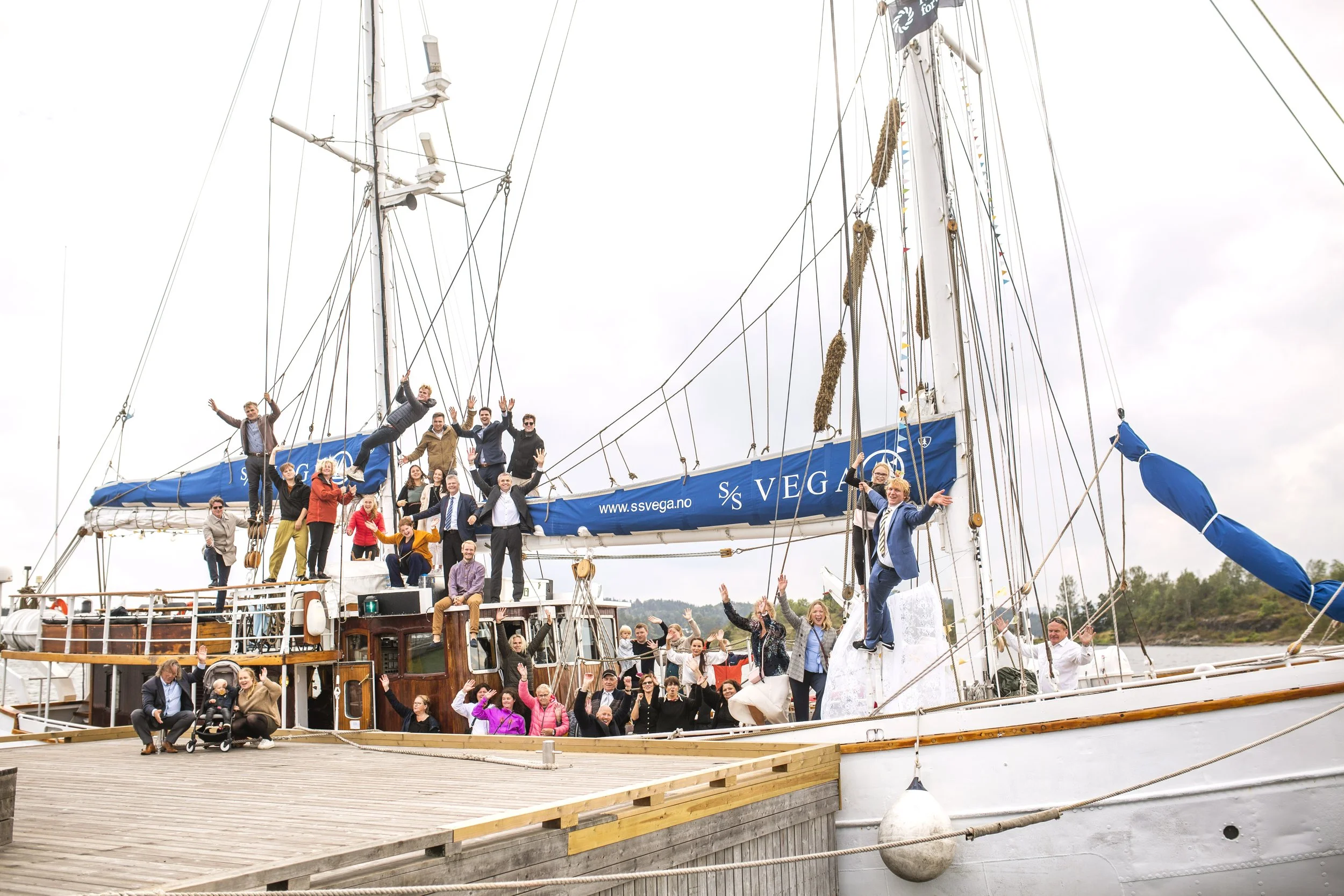 leie-seilskuten-vega-med-skipper-og-mannskap-seilskuter-i-s-rklasse