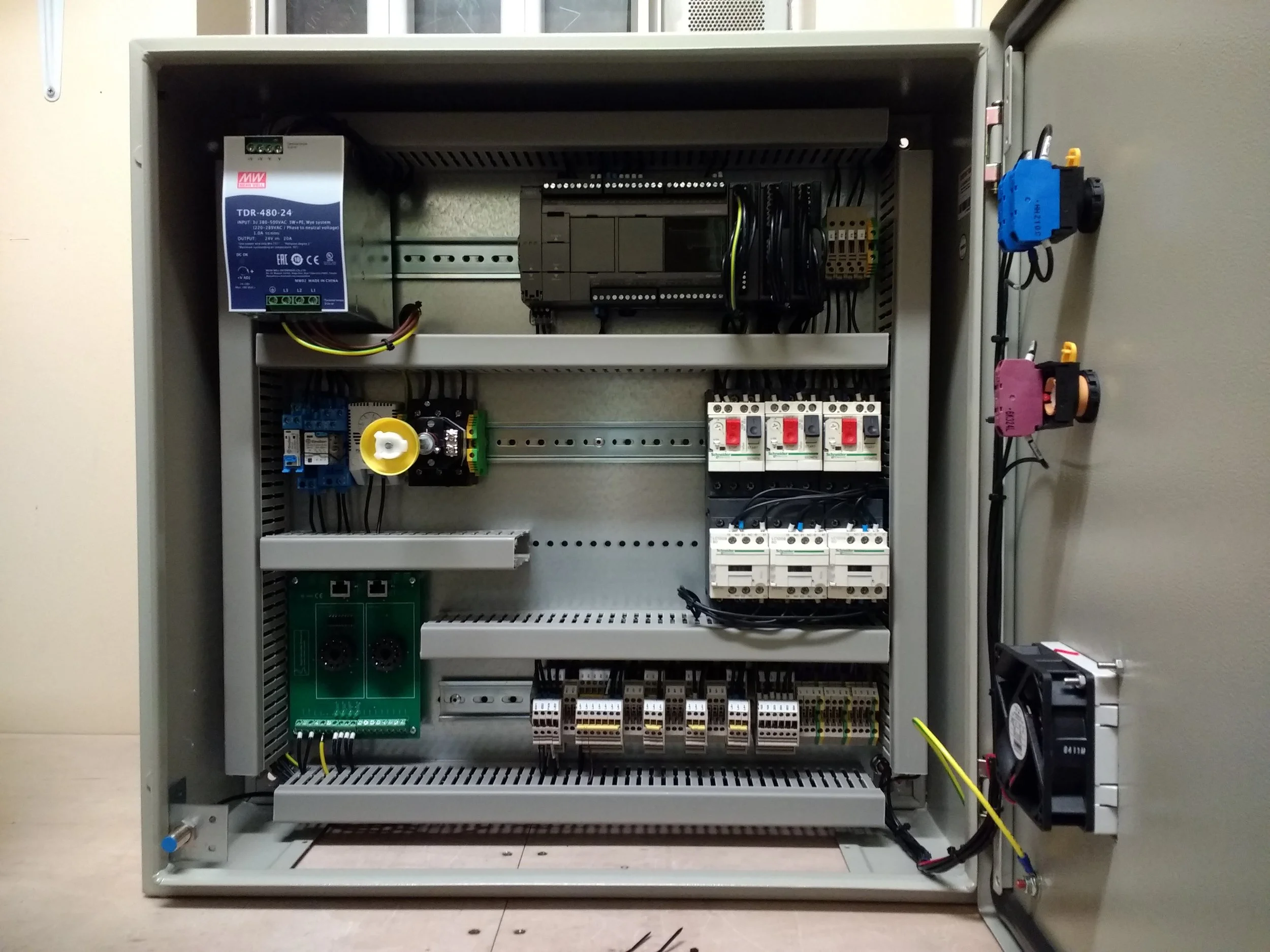 Panel Building 1.jpg
