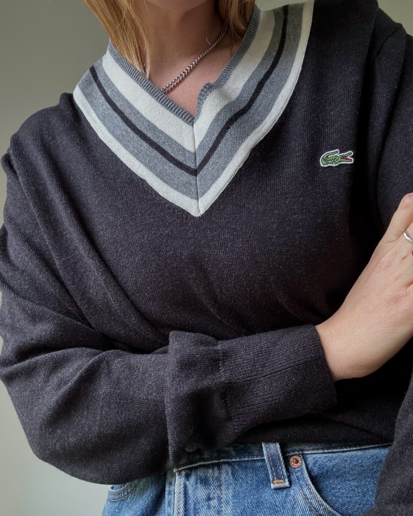 Lacoste V-Neck Jumper In Charcoal Grey 〰️ L 〰️ UK 6-16 depending on desired fit 〰️ &pound;45

Excellent vintage condition. 

Available now online, via stories and saved to &lsquo;In Stock&rsquo; highlight.

www.EDIT89.com ✨