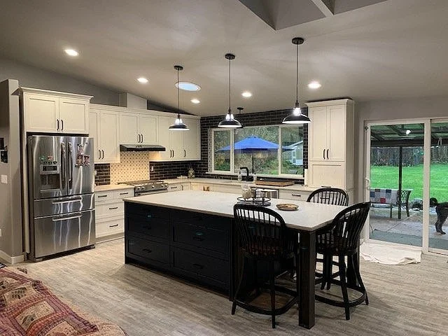 Transitional Kitchen Remodel by First Finishers project photo 2