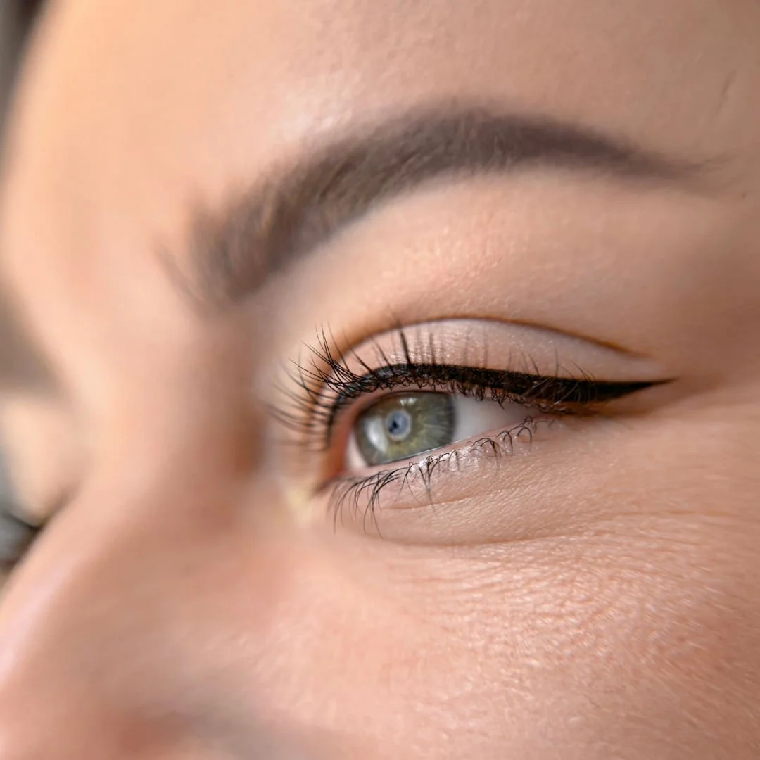 team-hautnah-classic-eyeliner-2.jpg
