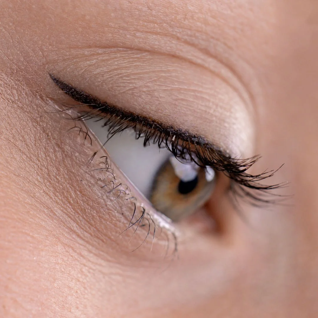 team-hautnah-baby-ombre-eyeliner-1.jpg