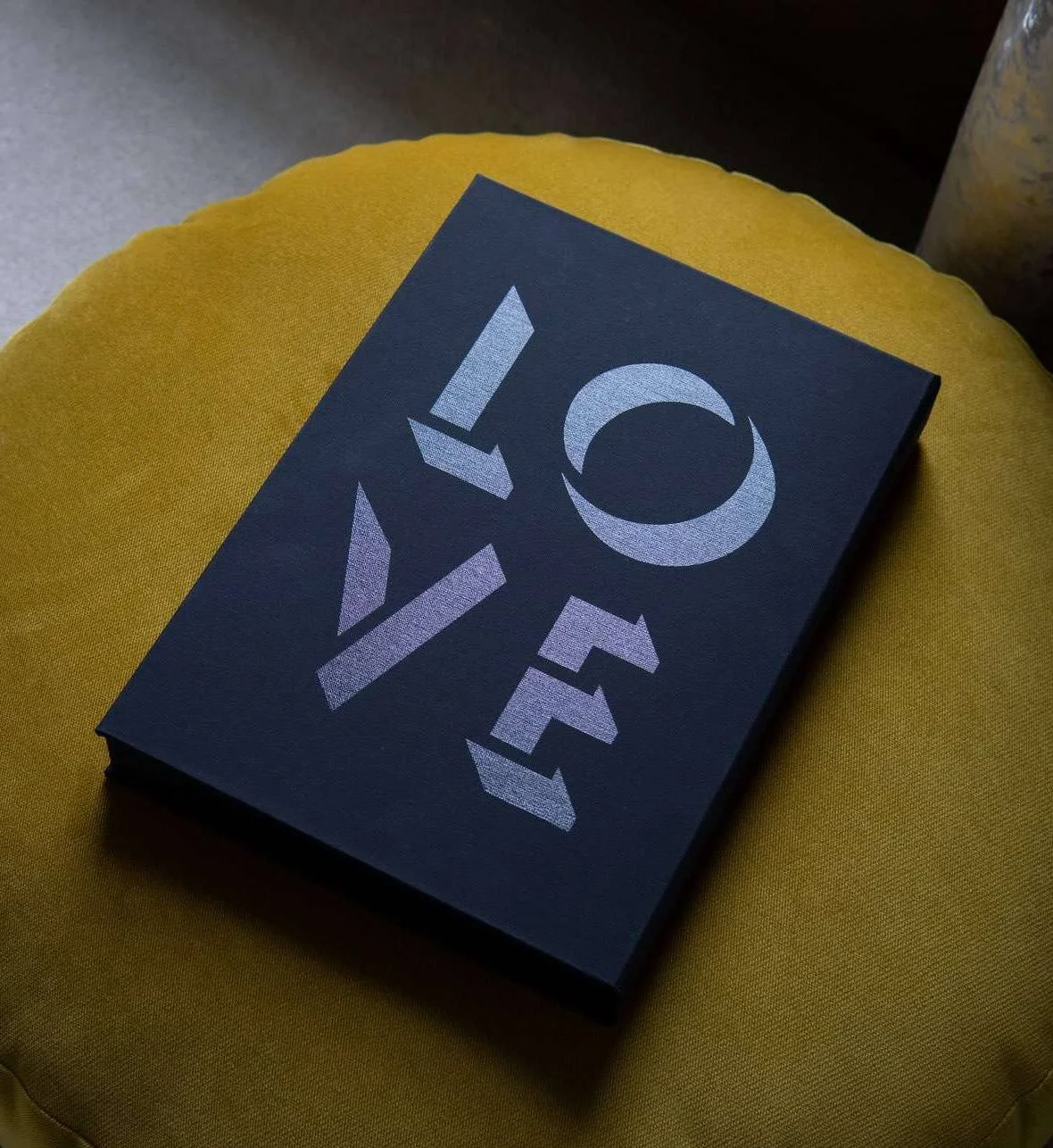 050_coffee_table_book_black_white-e1785144782308.jpg
