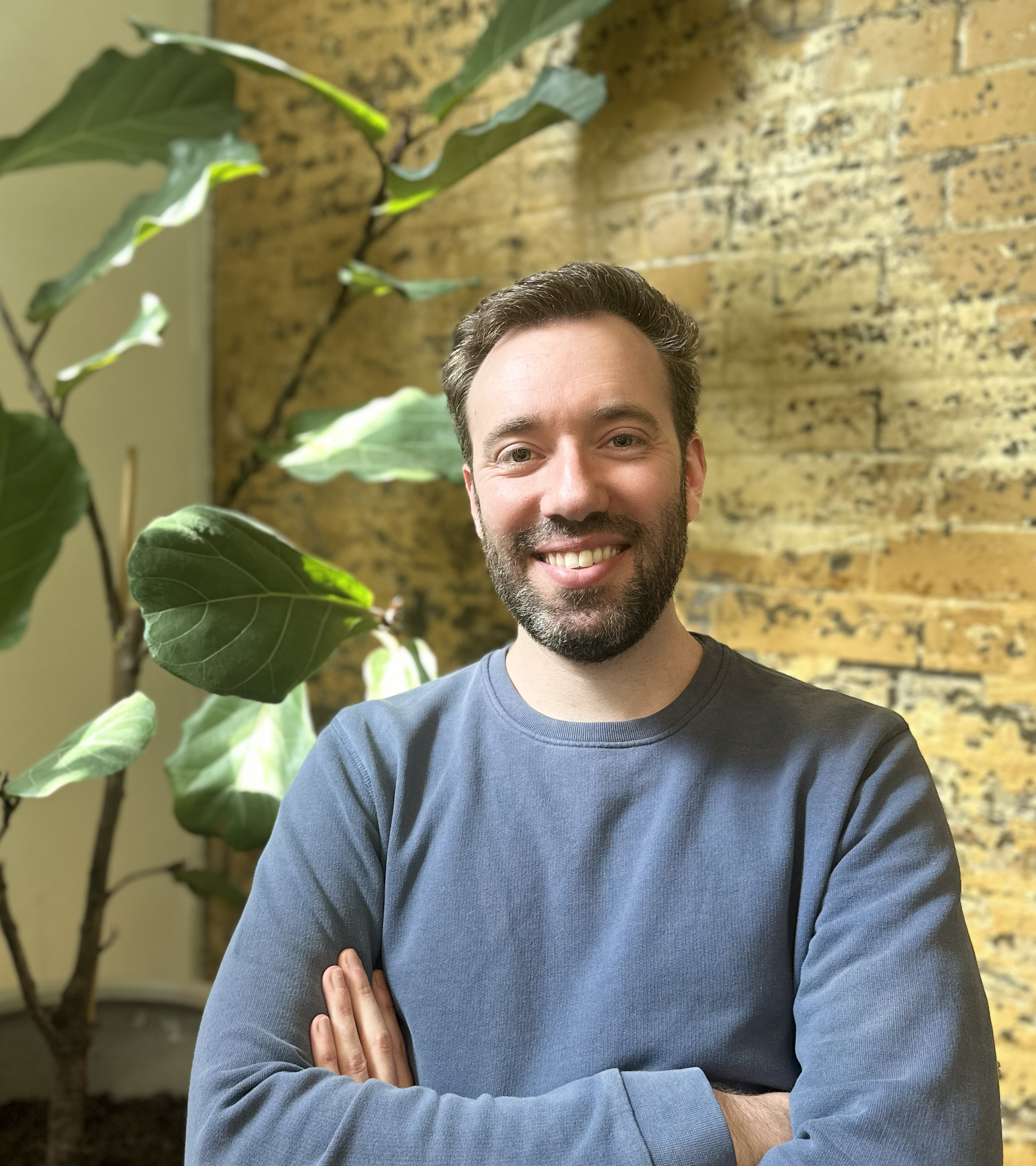 ROSS HAMPL is the Head of Streaming at Partisan Records with 13 years experience in the industry. He started his career at UMG where he worked for Virgin Music Group for 9 years, covering a mix of product management, digital strategy & commercial. Af