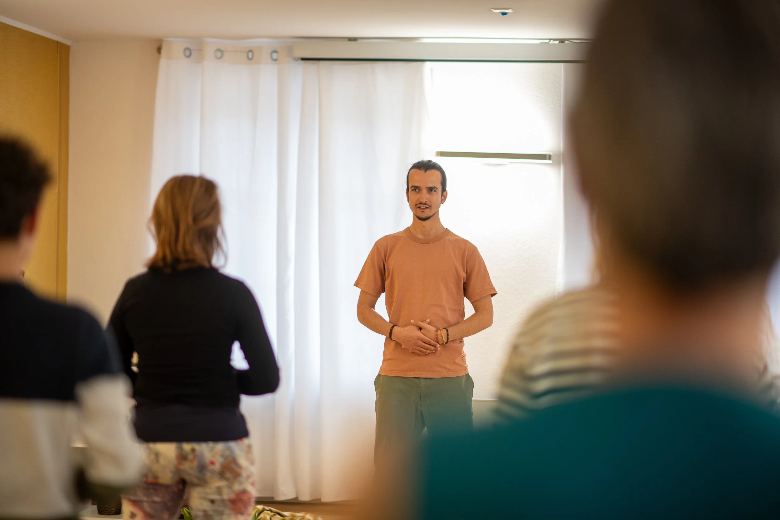 Qi Gong in Bern: Sanfte Energiearbeit gegen Stress, Rückenschmerzen &amp; für ein starkes Immunsystem