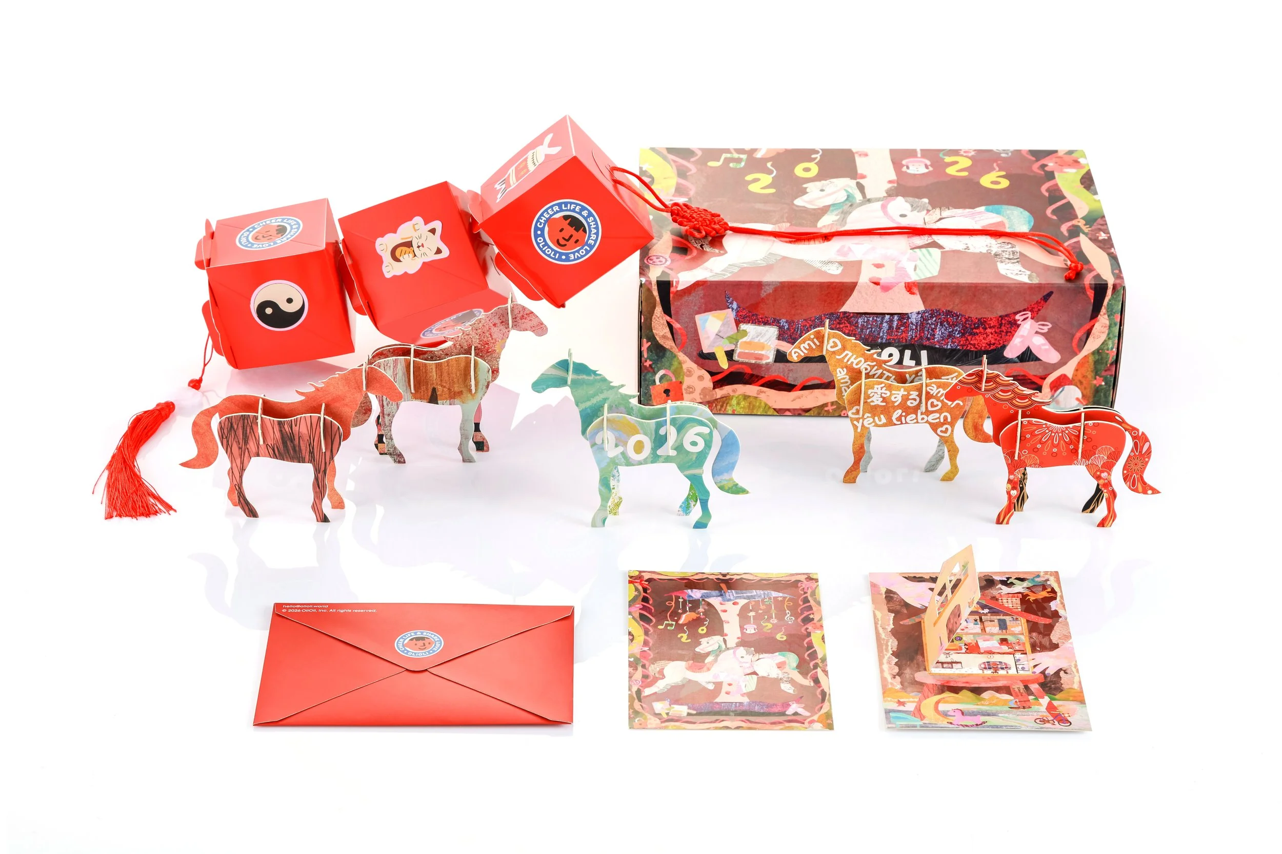 马年礼盒全家福.JPG