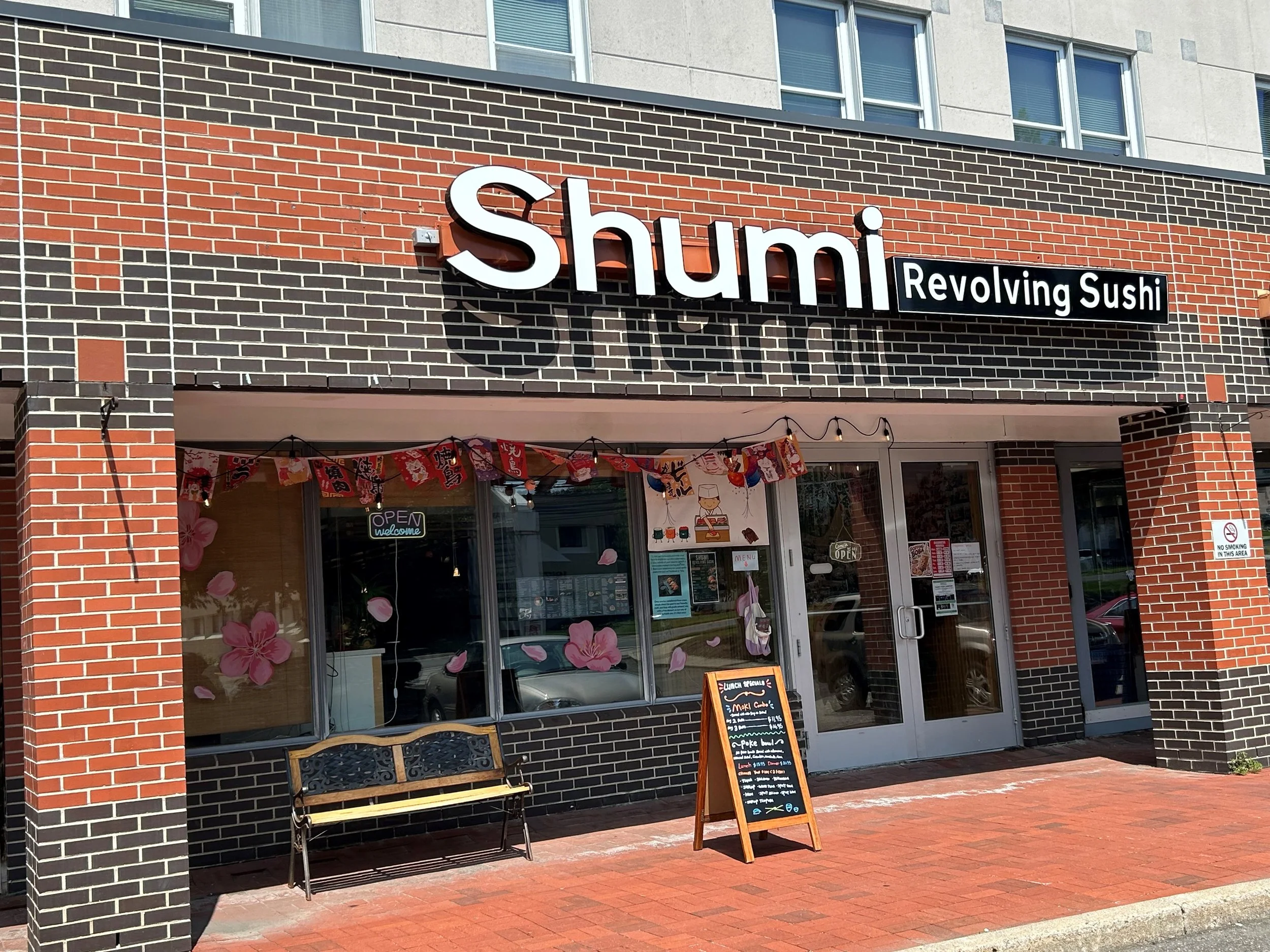 Shumi Revolving Sushi