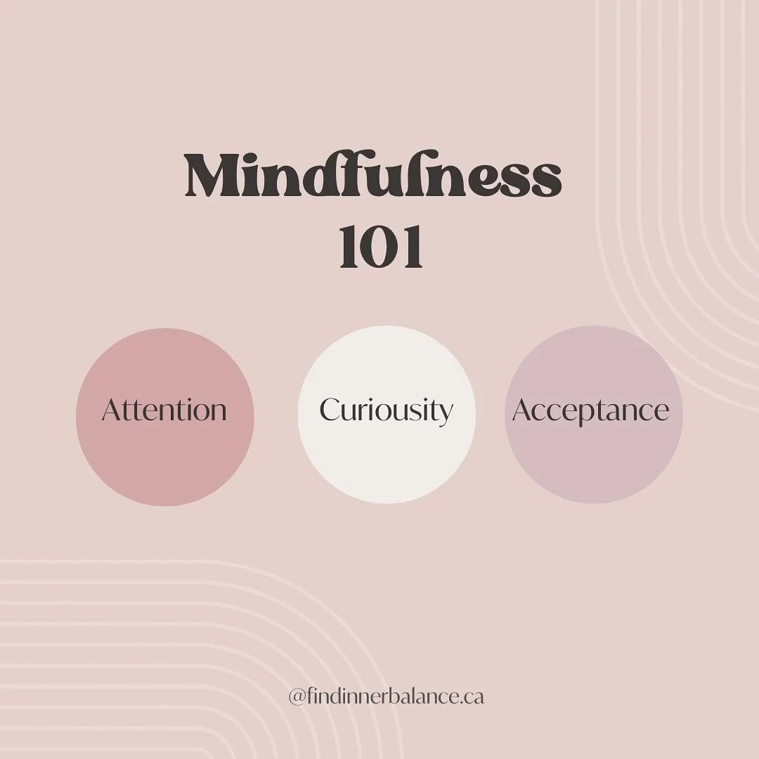 ✨MINDFUL MONDAYS✨⁣
⁣
So, HOW do you actually practice mindfulness?⁣
⁣
Mindfulness is all about honing your attention, curiousity, and acceptance of thoughts and feelings, moment by moment.⁣
⁣
🪷 Attention means being aware of what&rsquo;s happening i