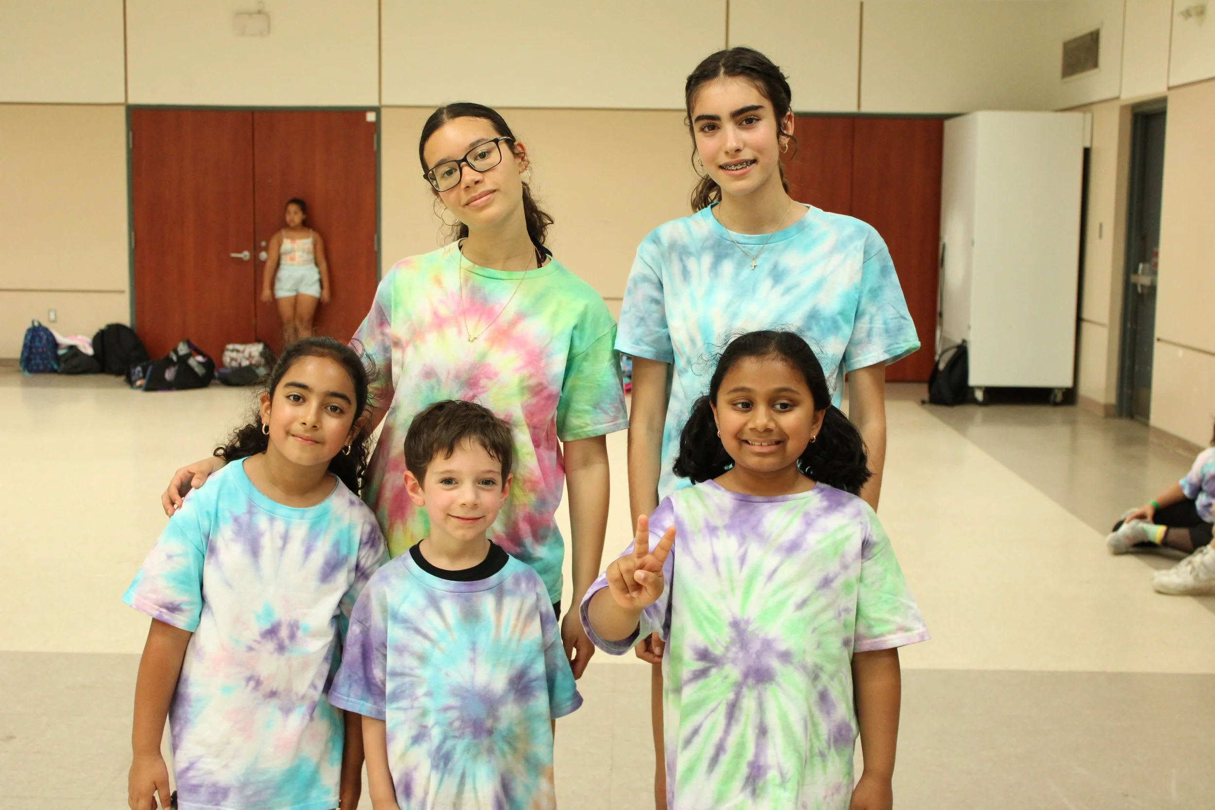 Wanago Brampton and Streetsville Camps Come Together for a Fun Pool Day and STEM Experiment!