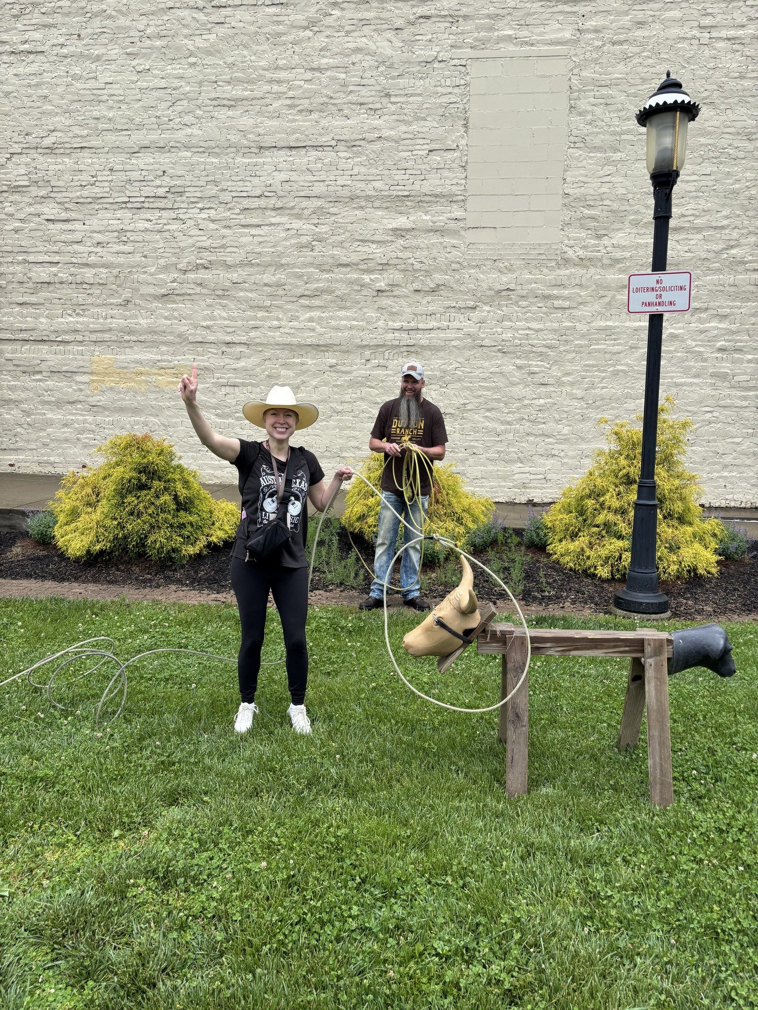 bull roping.jpg