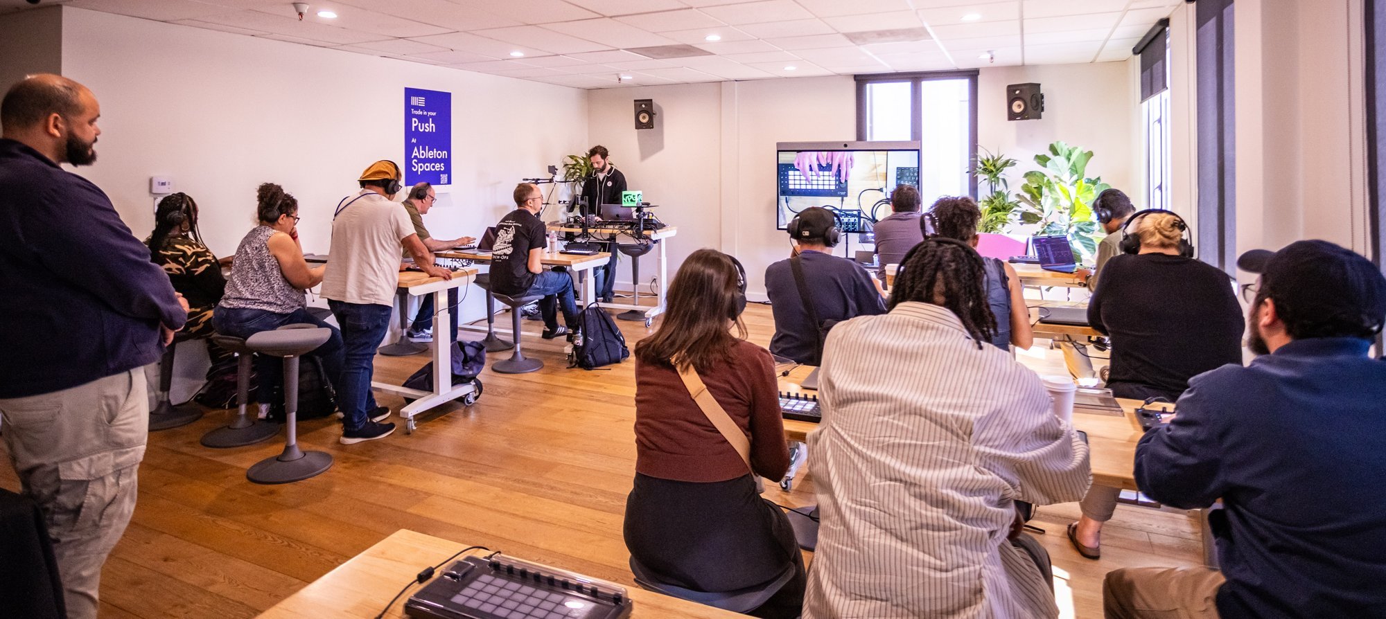 Lawrence Grey demonstrates Ableton Move to a room of teachers in the Learning Lounge at Ableton Spaces