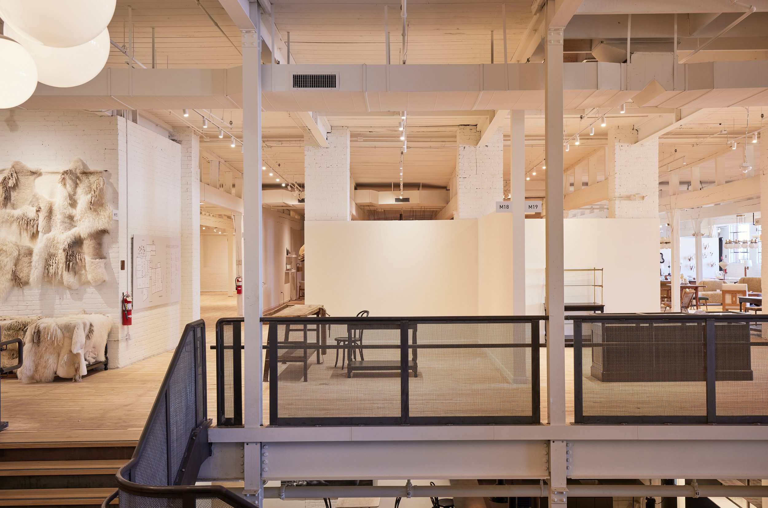 313SPACE_Mezzanine_213.jpg