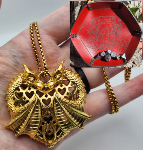 Mini+Dice%2C+Dragon+Heart+Necklace+-+Gold+3.png