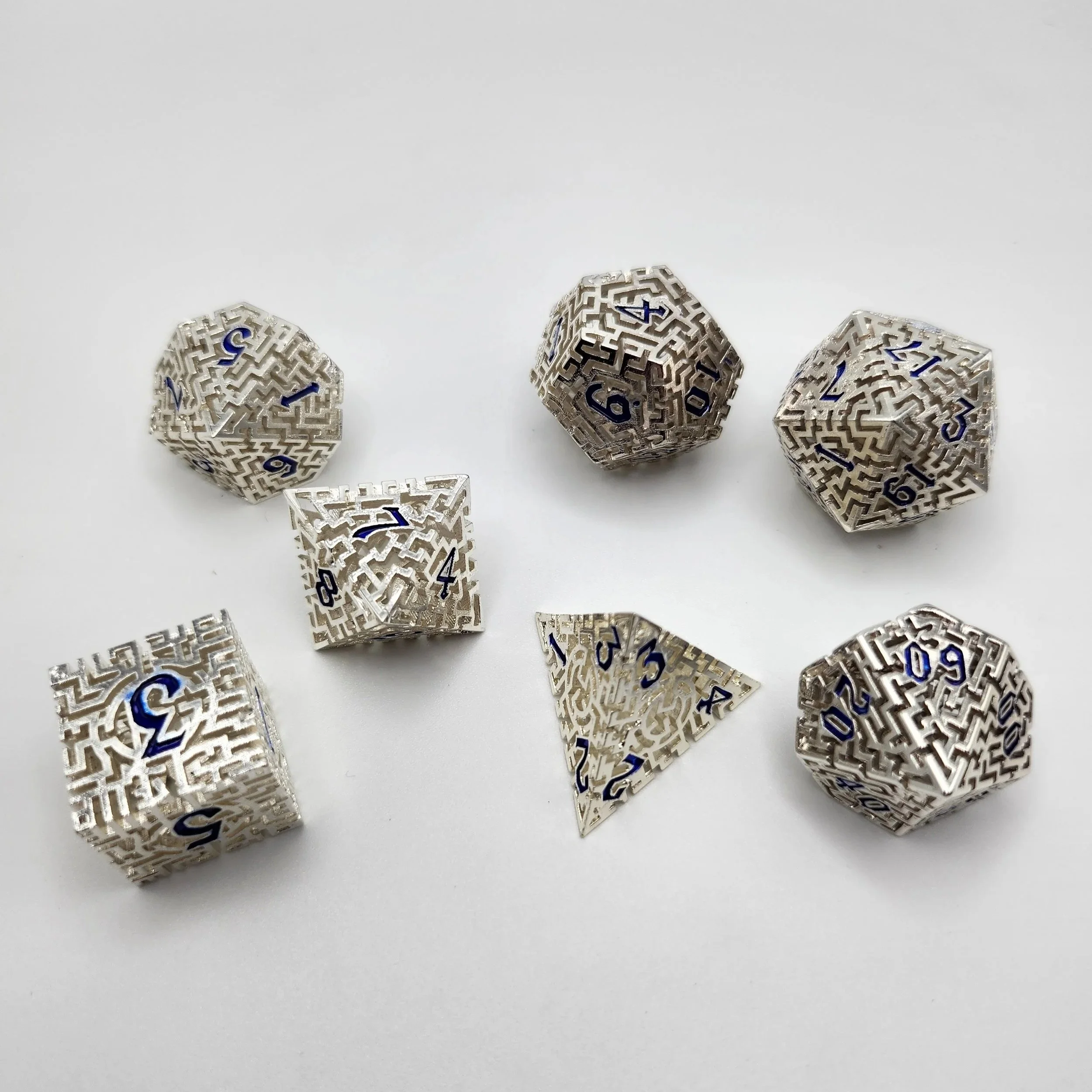Hallow+Maze+Dice+-+Silver.jpg