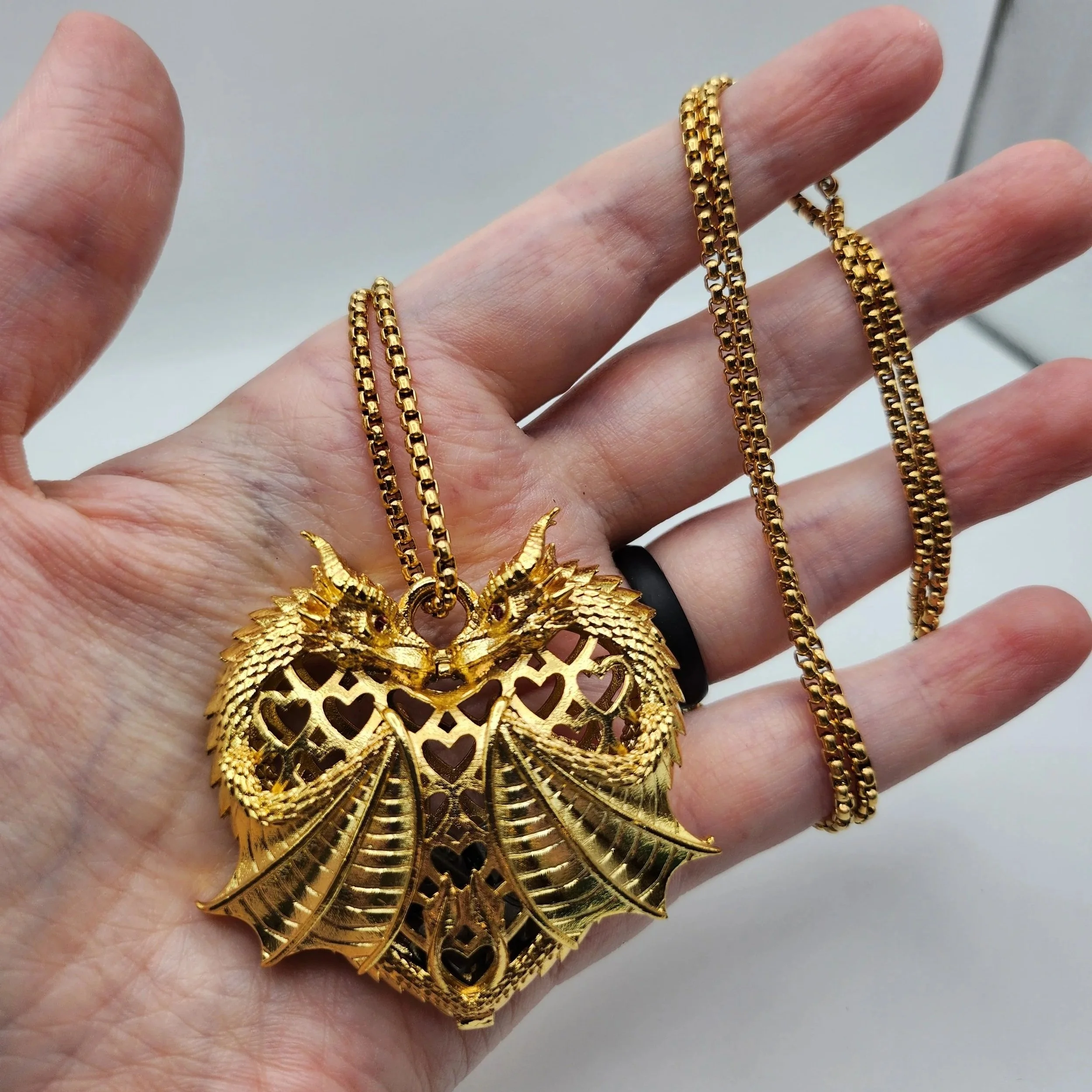 Mini+Dice%2C+Dragon+Heart+Necklace+-+Gold+1.jpg