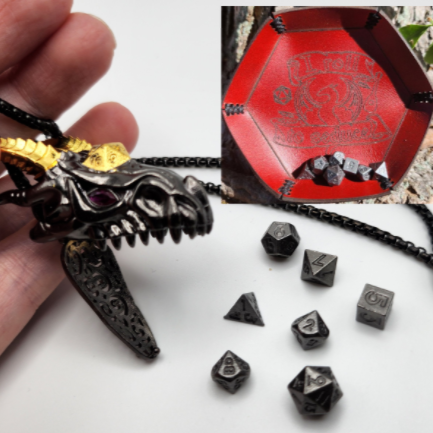 Mini+Dice%2C+Dragon+Head+Necklace+-+4.png