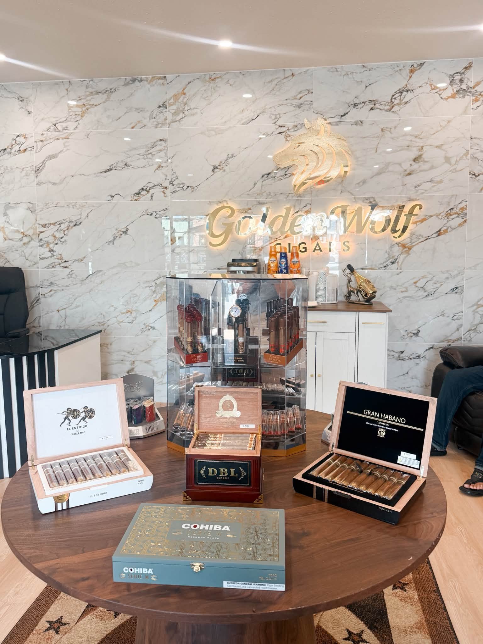 Golden Wolf Cigars