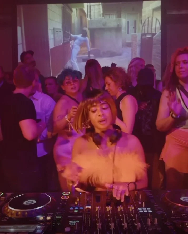 Who&rsquo;s coming to @jacobs.basement.cardiff tonight for our party with @tashlc? 🔥

Set times:
@samandollar 9pm - 10.30pm
@ikambamusic 10.30pm - 12am
@tashlc 12am - 2am

Tickets still available for &pound;10 online via RA, and then it&rsquo;s &pou