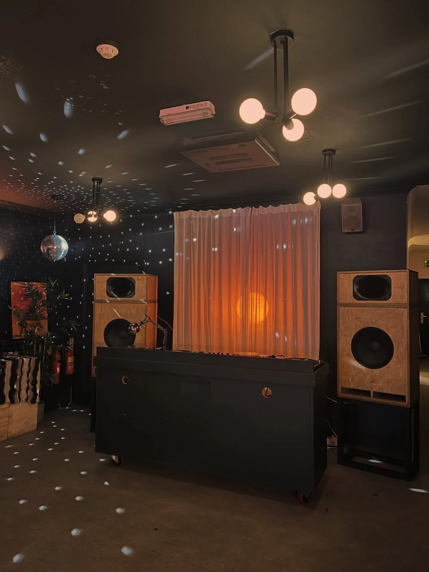 Over the past two weeks, we&rsquo;ve had the audio genius @ard_loudspeakers making some modifications and improvements to the PG system, he&rsquo;s just finished fine tuning them today and they are sounding VERY nice 🔉✨🤌

Just in time for our parti