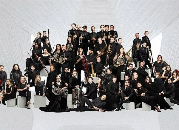 CHICAGO!!! 
Next week I&rsquo;ll be playin at @themidwestclinic with The Desert Winds! I fly in Saturday and will be there a whole week. I can&rsquo;t wait to see my friends and play with all the toys. Hit me up if you&rsquo;ll be around. 

This is t