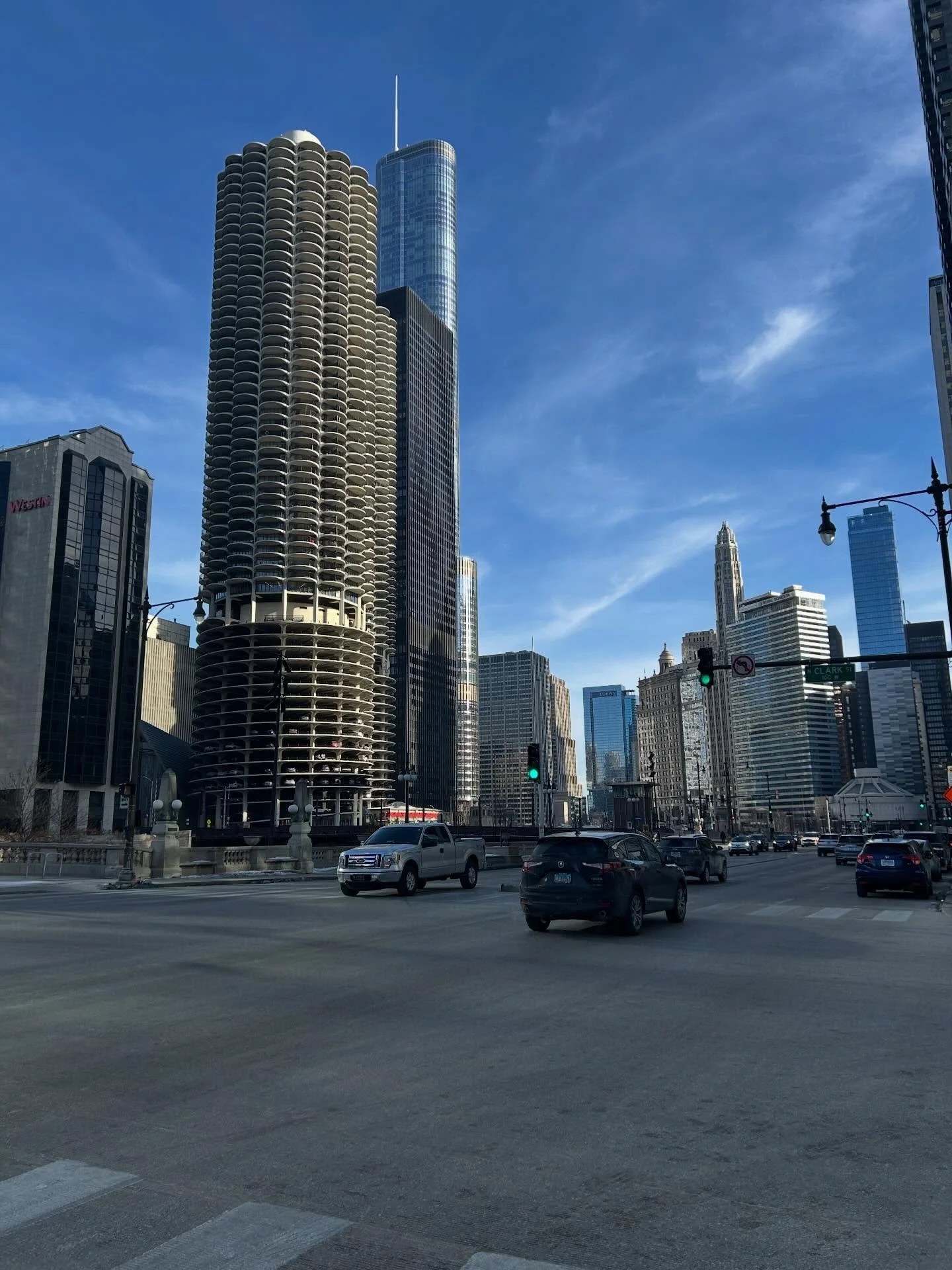 Chicago run. About 6 miles on this significantly warmer day! I&rsquo;d def enjoy it more in the summer lol

#chicago #runchicago