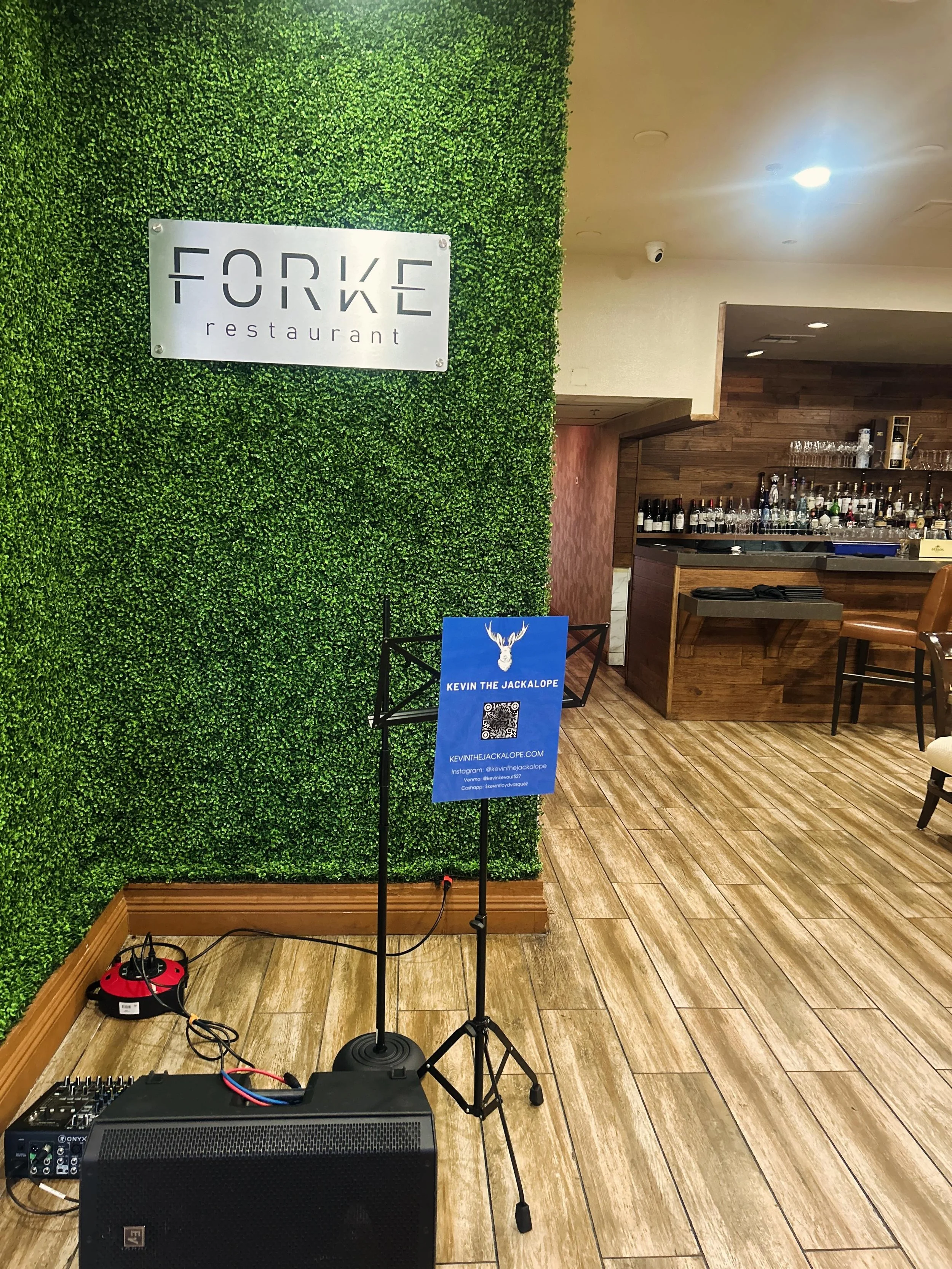 Tonight! 6:30-9:30

I&rsquo;ll be playing and singing at @forkerestaurant 

Added some new songs to my set and I&rsquo;m excited to set the vibe for the evening. I&rsquo;m also excited to switch out my extension cord lol 
#lasvegasmusic #lasvegassing