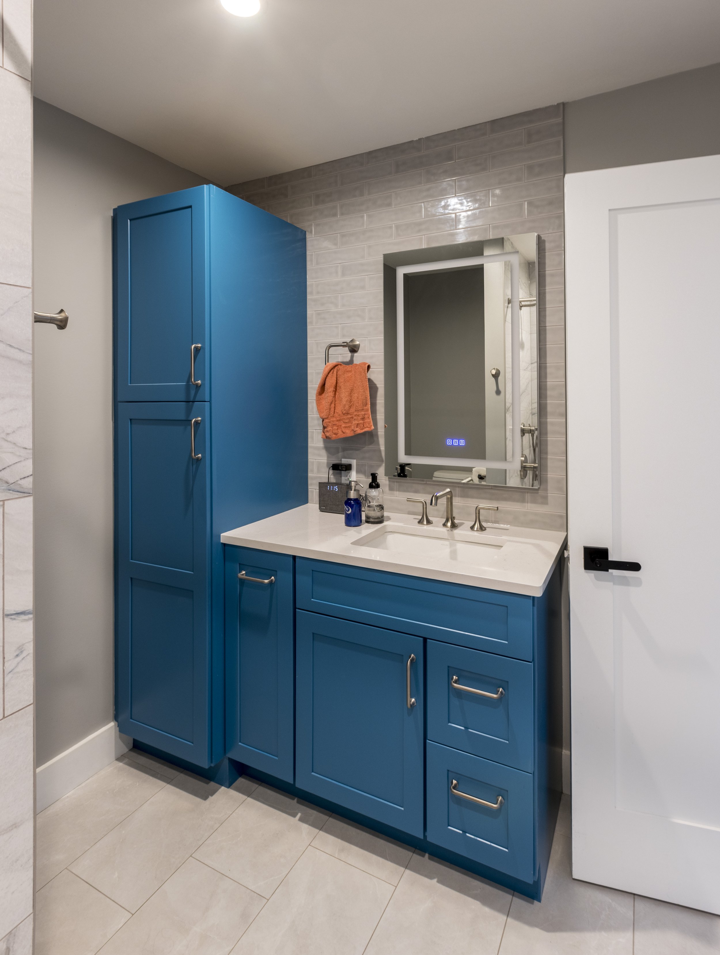 Guest bath1.jpg