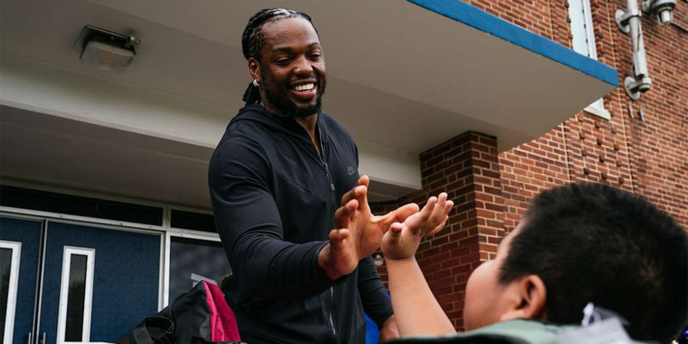 Baltimore’s Derrick Henry Named Week 18 NFLPA Community MVP