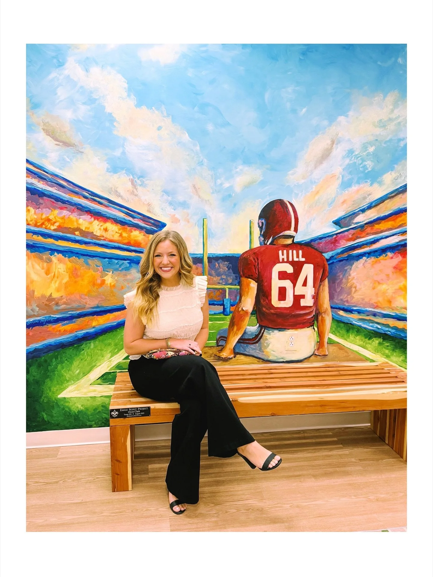 so excited to get to share something special I got to create🩵✨
Special thanks to Lee Marshall for getting me to do this mural for the Kids to Love Foundation !!