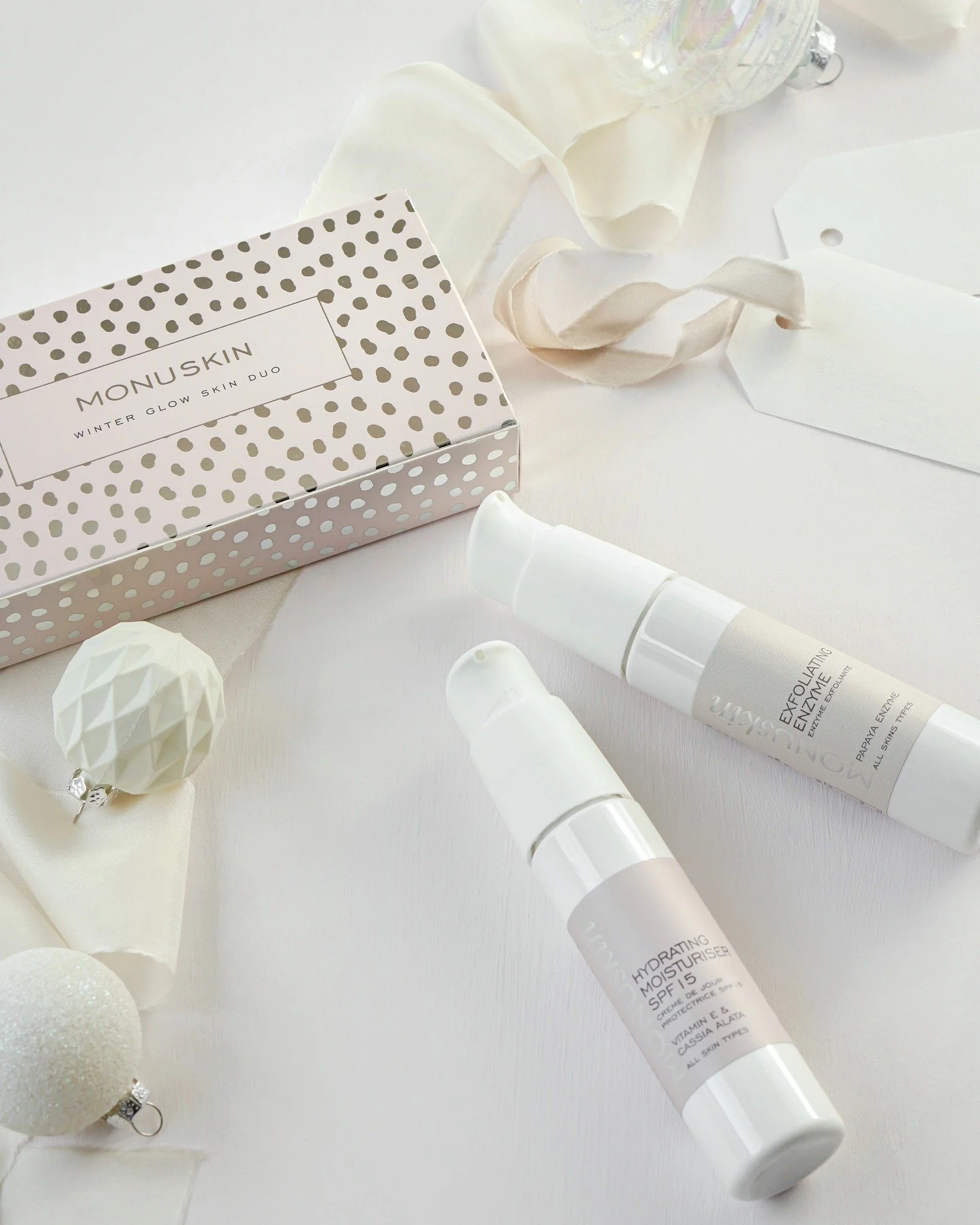 A radiance-enhancing duo that brings instant glow to any complexion.
Exfoliating Enzyme gently resurfaces for smoother, brighter skin, while Hydrating Moisturiser SPF15 plumps, hydrates and protects for a fresh, luminous finish.
An effortless pairing