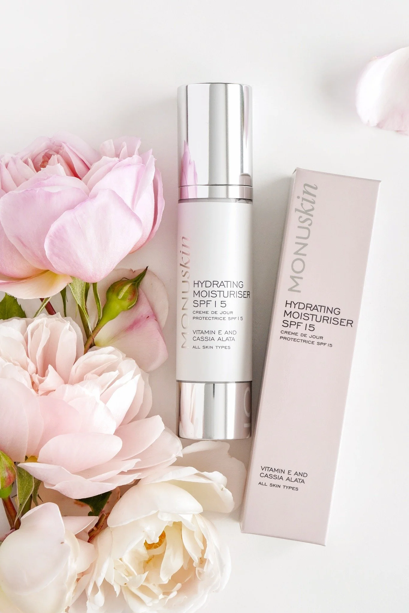 Hydrating Moisturiser SPF 15 is the kind of everyday layer your skin quietly relies on &mdash; light, comfortable, and doing more than you think. It hydrates, smooths and keeps the complexion balanced, while giving that essential daily protection.

S