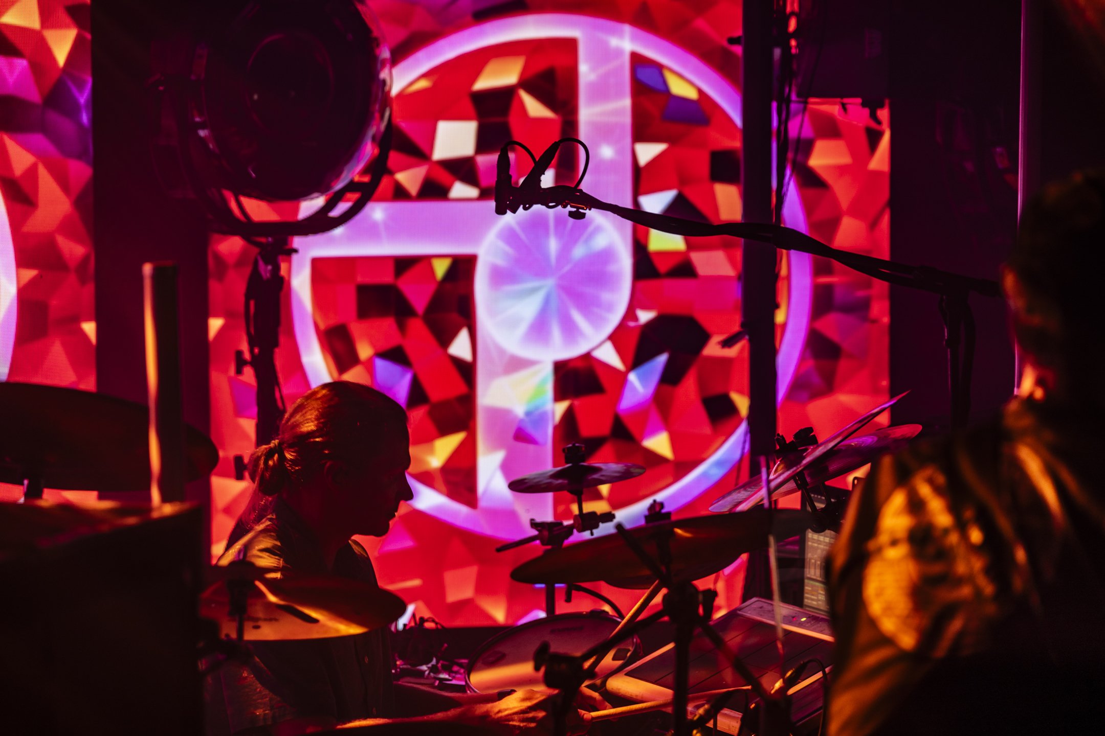 2024-02-06-224606-discobiscuits-bellup-aspenco-21-1808-taragracerfoto.jpg