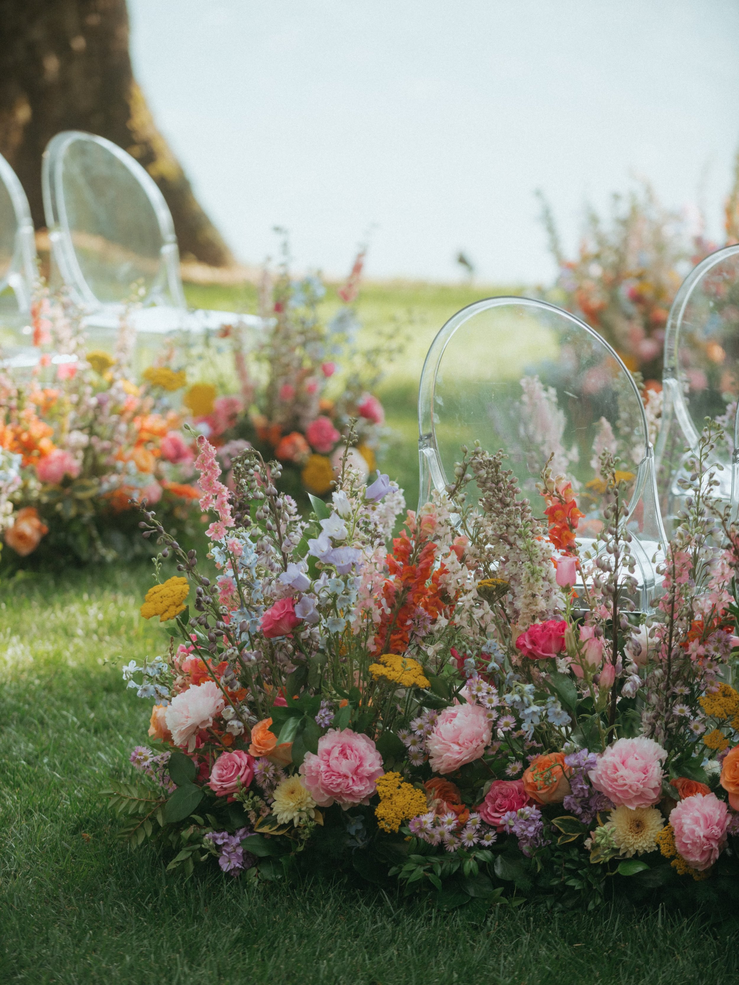 A meadow of flowers and an unmatched view for M+R

Venue: @crookpoint 
Photography: @hazeleyephotography 
Planning: @yourperfectbridesmaid