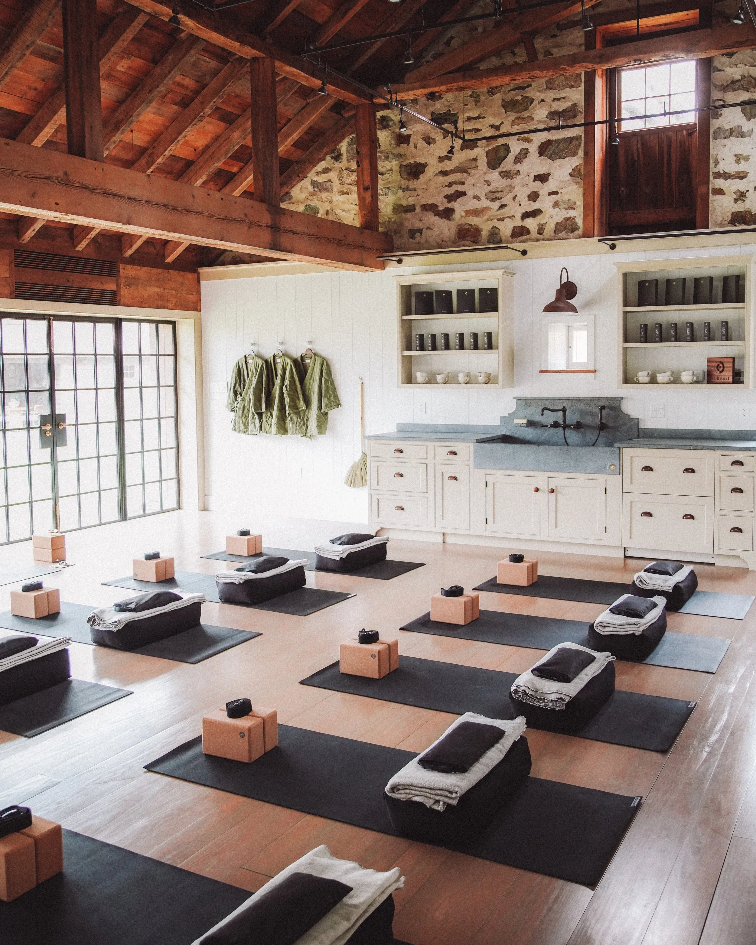 LIV HAMILTON_DSC09925-2.jpg