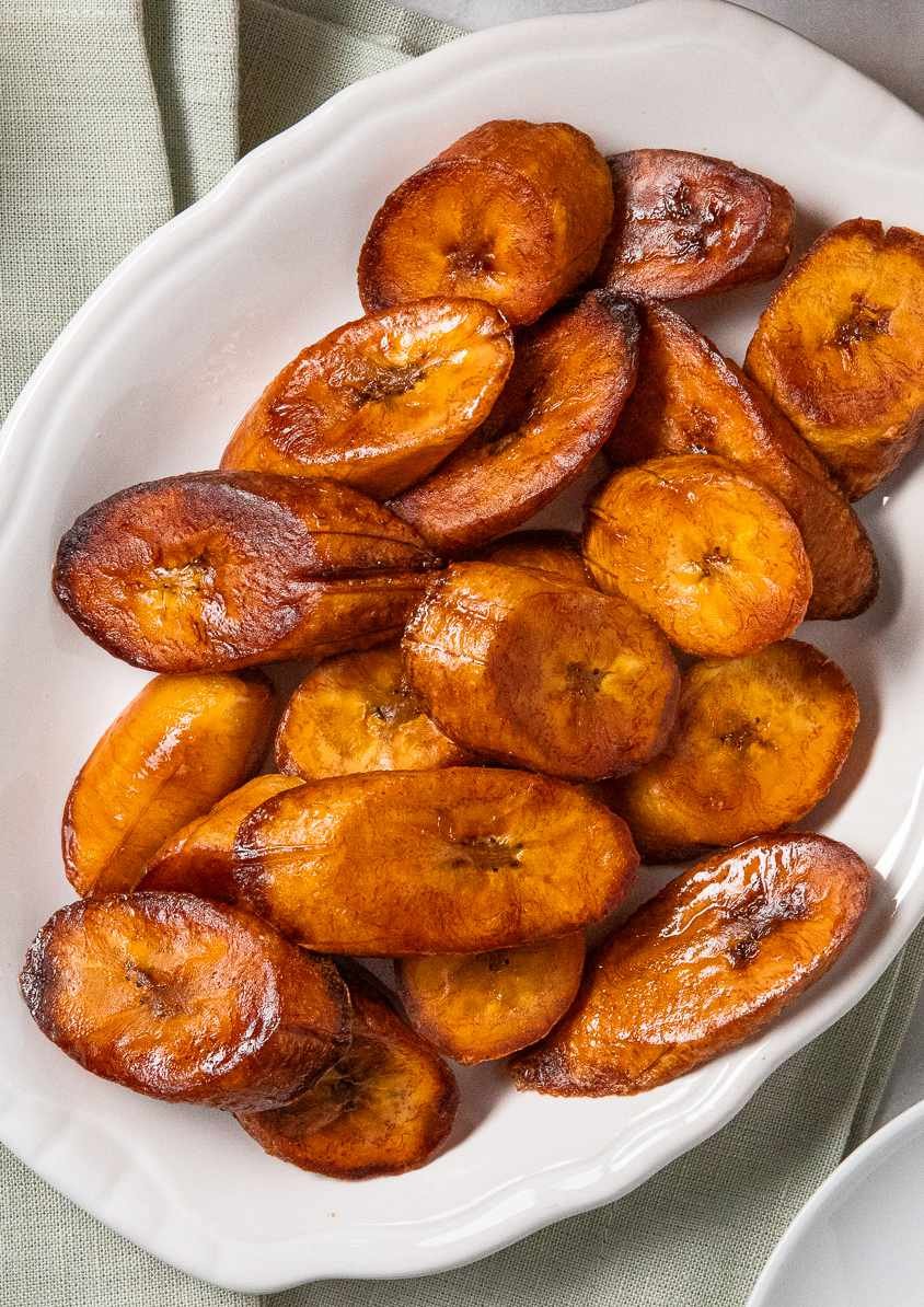 Simply-Recipes-Maduros-Serp-LEAD-Overhead-Vertical-61b72217c65b46108a09b649b7c28ae0.jpg