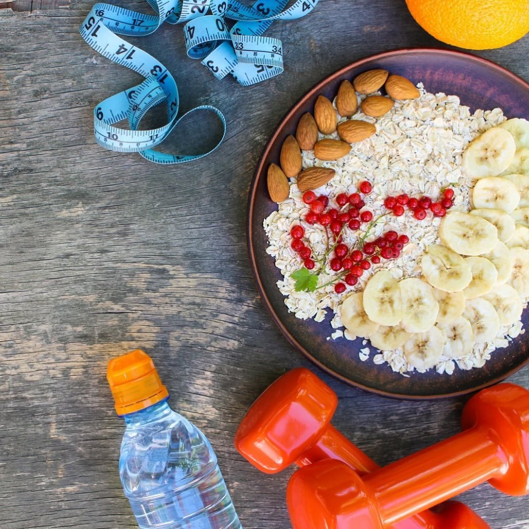 Hello la communaut&eacute;,

il y a quelques jours j'ai eu la chance de rencontrer les membres de l'agence de &quot;femme de sport&quot;! Ils m'ont interrog&eacute; sur la nutrition des sportifs pour le marathon de Paris, qui aura lieu le 10 ao&ucirc