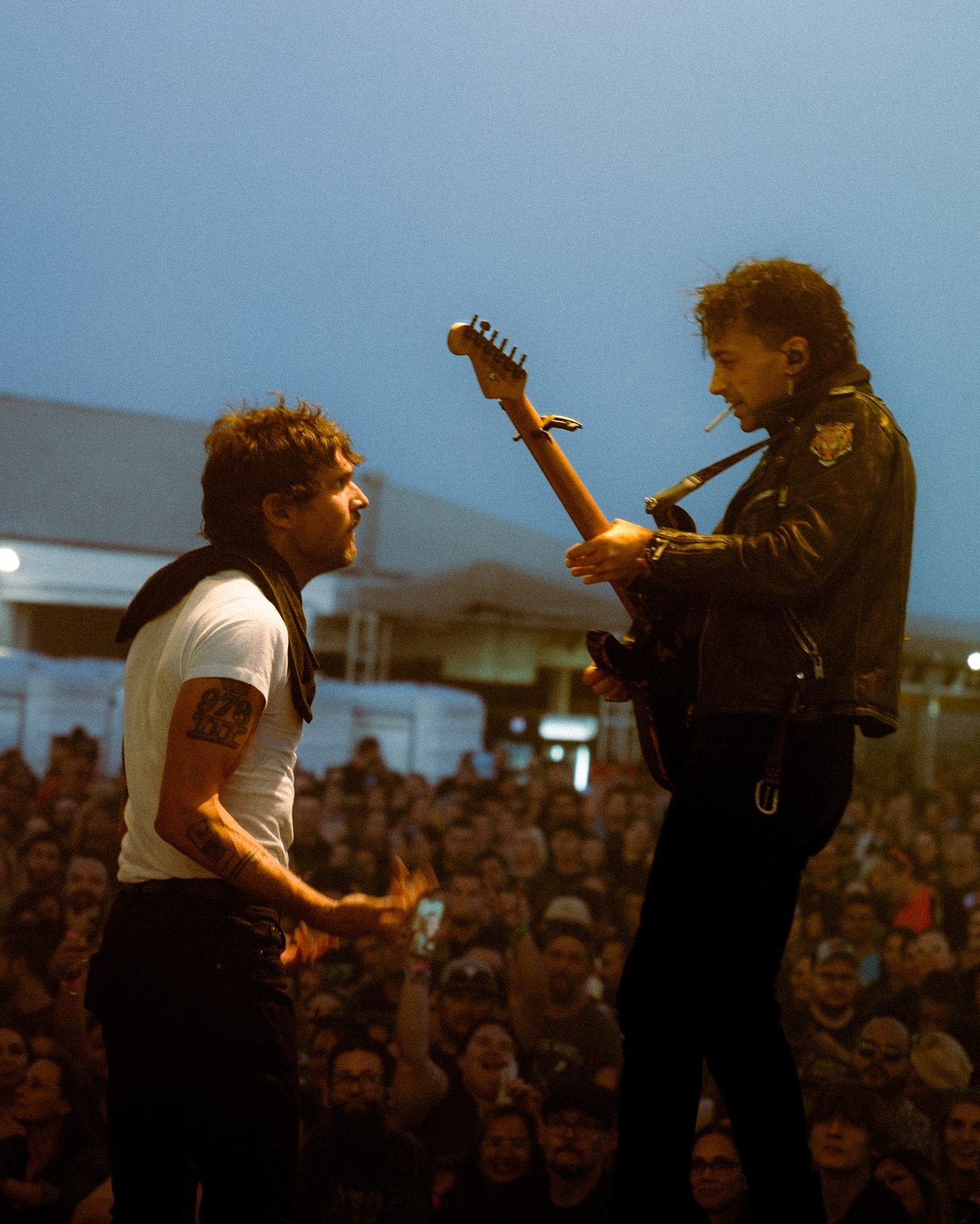 BOYS LIKE GIRLS 🚬
@the_stone_pony | @mgmmusichall | @rooftopatpier17 

loved getting to join @boyslikegirls for the first three days of their tour with @dashboardconfessional. line-up is perfect, and the energy of the whole crew is unmatched. can&rs