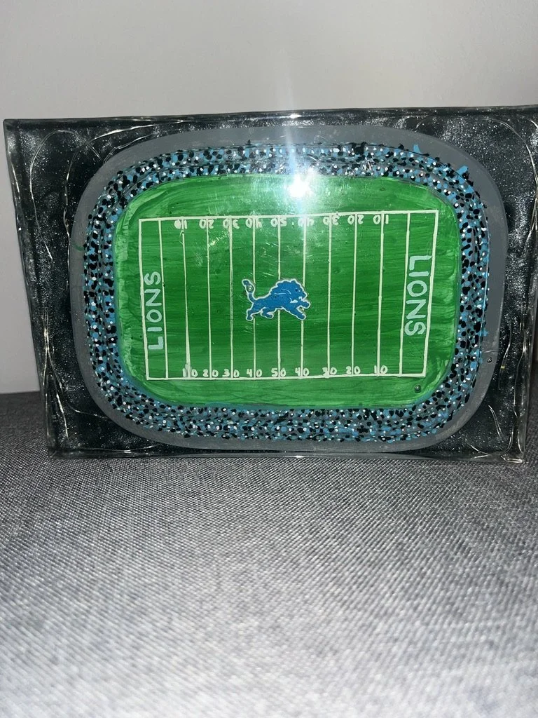 25-925 Detroit Lions Stadium Lighted