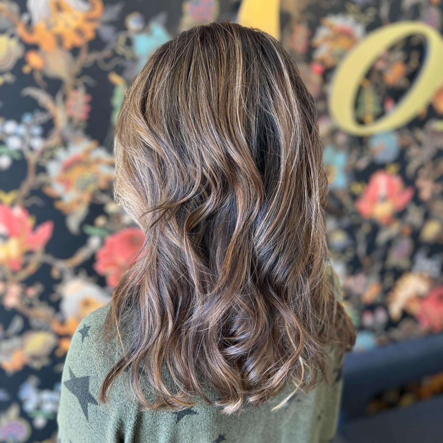 Think of hair color as the makeup for your hair! 💄💋✨ It enhances your features, boosts confidence, and adds a touch of personalization. Thinking about making a change?  DM me to schedule a consultation! 

#brunettehair #brunettebalayage #brunettehi