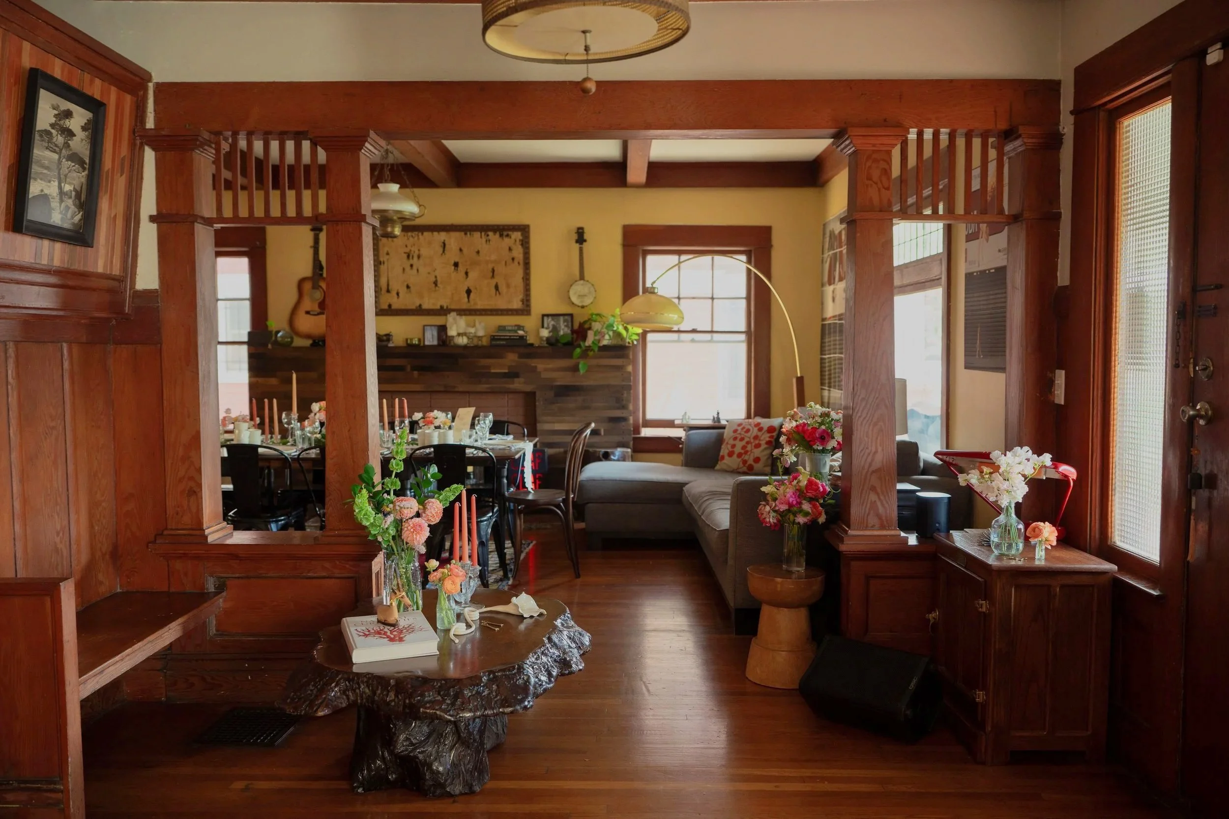 foyer+with+living+background+landscape.jpg