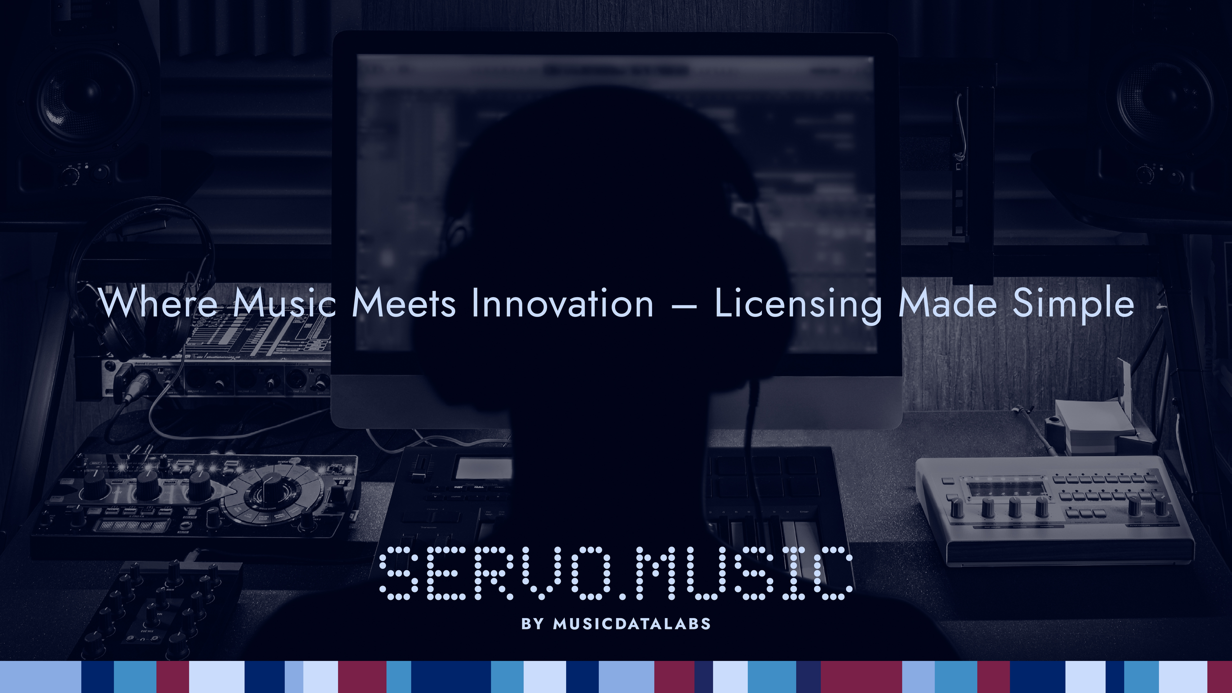 En bild av en musikproduktionsstudio med en dator och ljudutrustning, och texten 'Where Music Meets Innovation - Licensing Made Simple' överst. Nederst finns en färgpalett och texten 'BY MUSICDATALABS'.