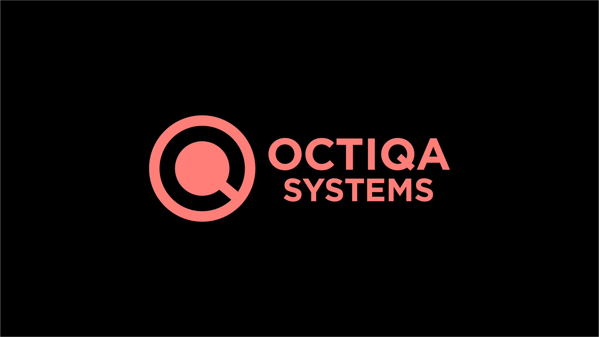 Logotyp för Octiq Systems med en rosa cirkel och ett förstoringsglas, samt företagsnamnet i rosa text på svart bakgrund.