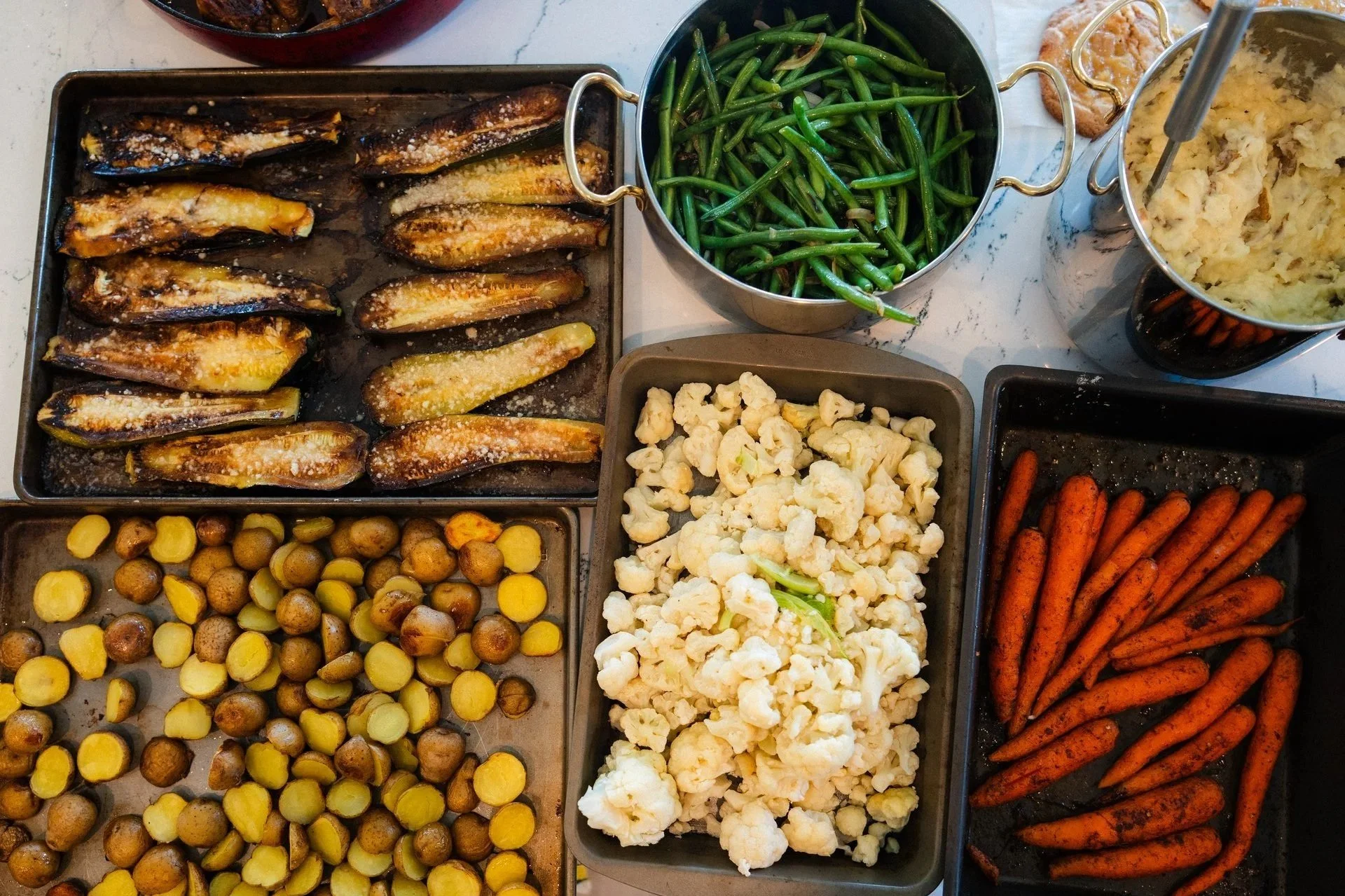 Give a friend 10% off. Earn credit every time they eat with Sous