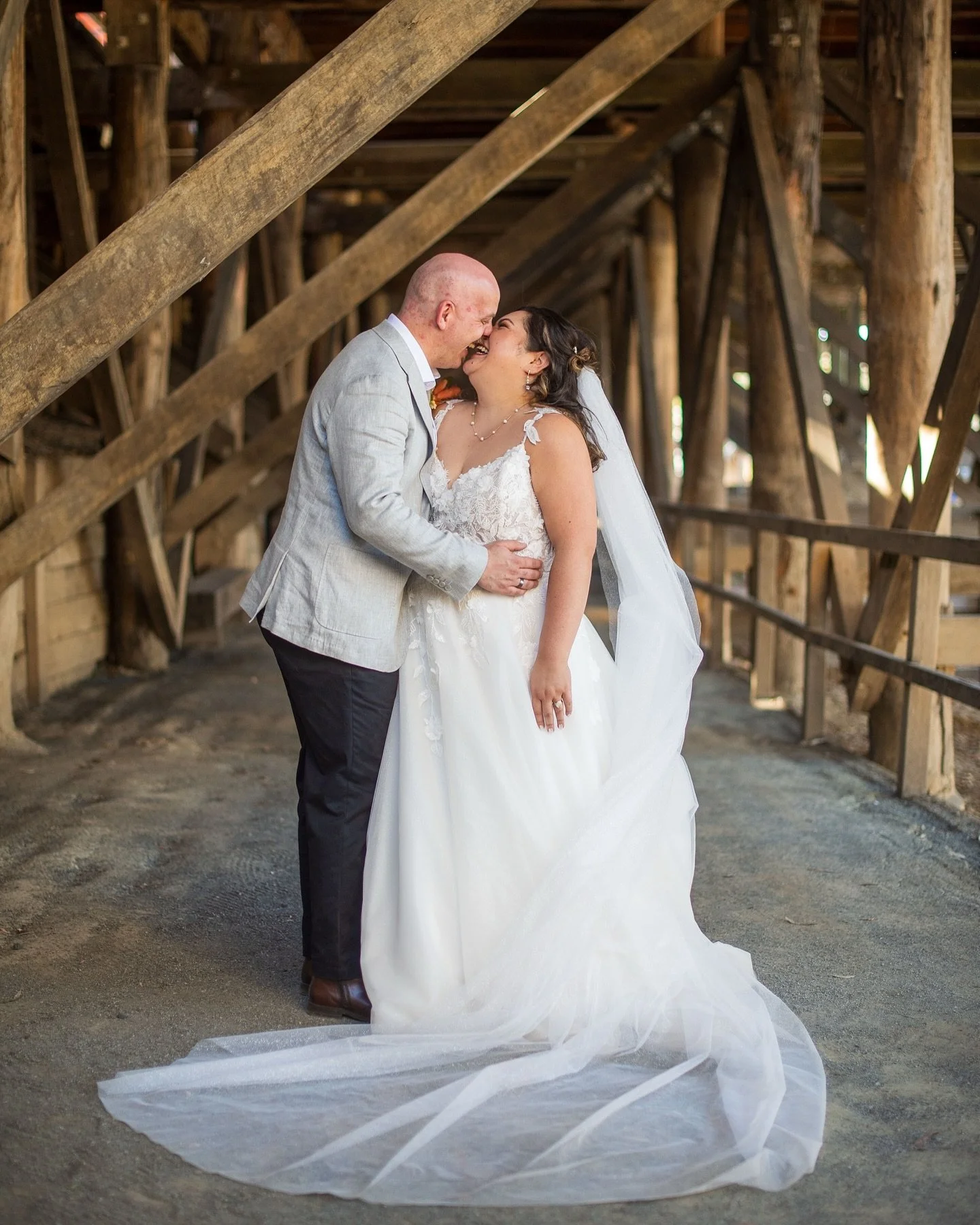 Roi + Michael 💕
The most perfect day, that saw my first ever cake cutting with an axe!! 🪓
The happiness buzzing from everyone throughout the whole day, was simply contgeous! 🥰
.
.
.
Dream team:
Photography: @amazingdaysphotos 
Hair and Makeup: @tr