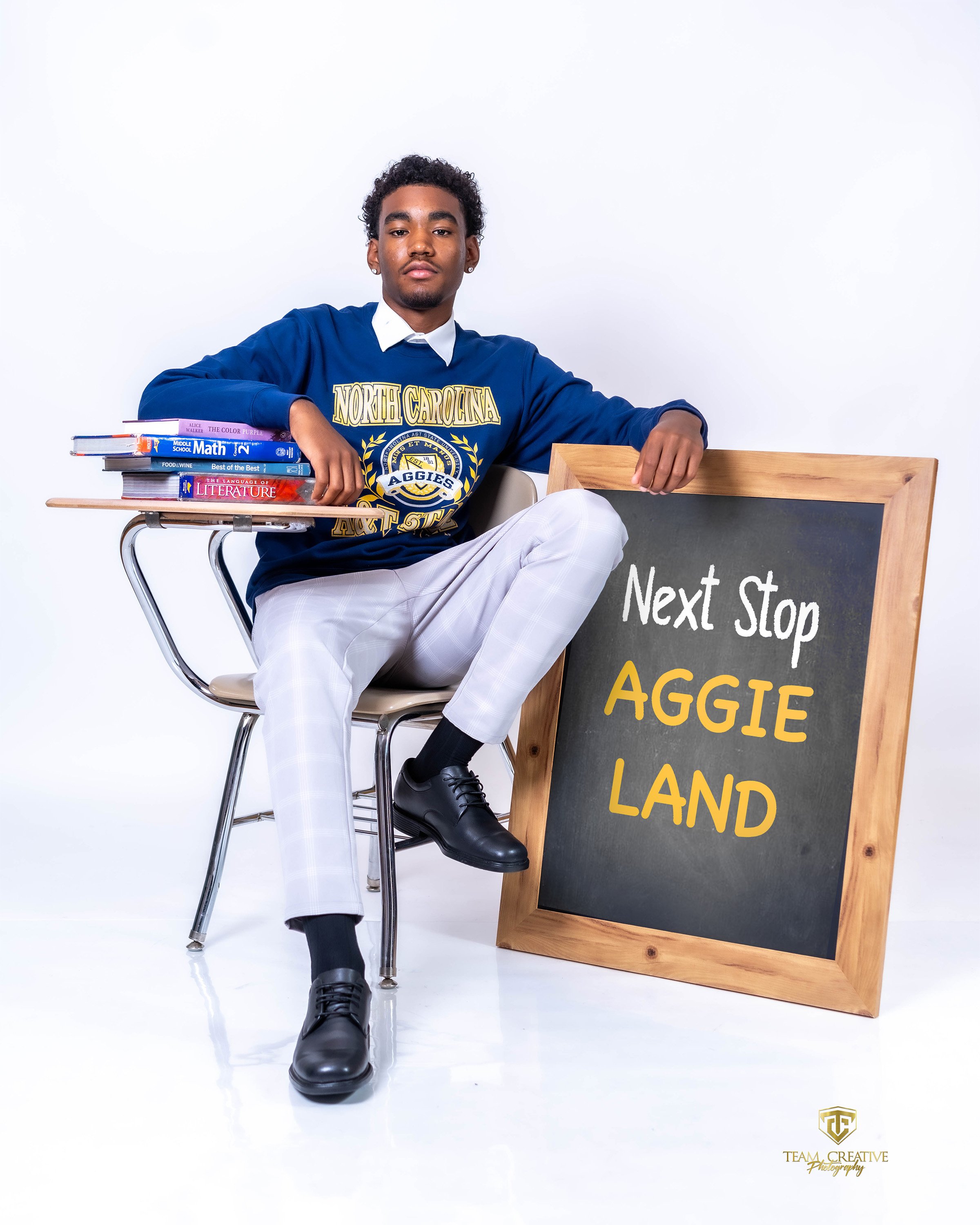 Amare Desk.jpg